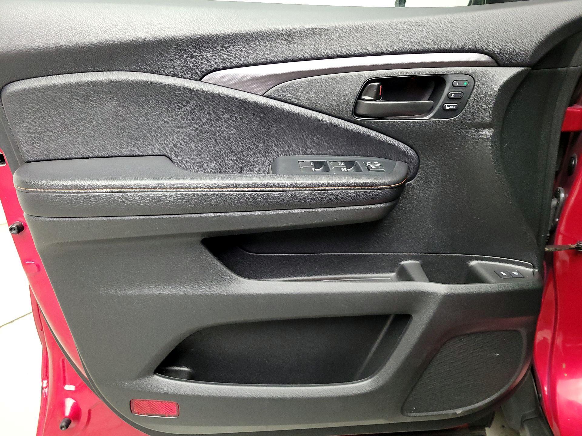 Thumbnail: 2023 Honda Passport - 12