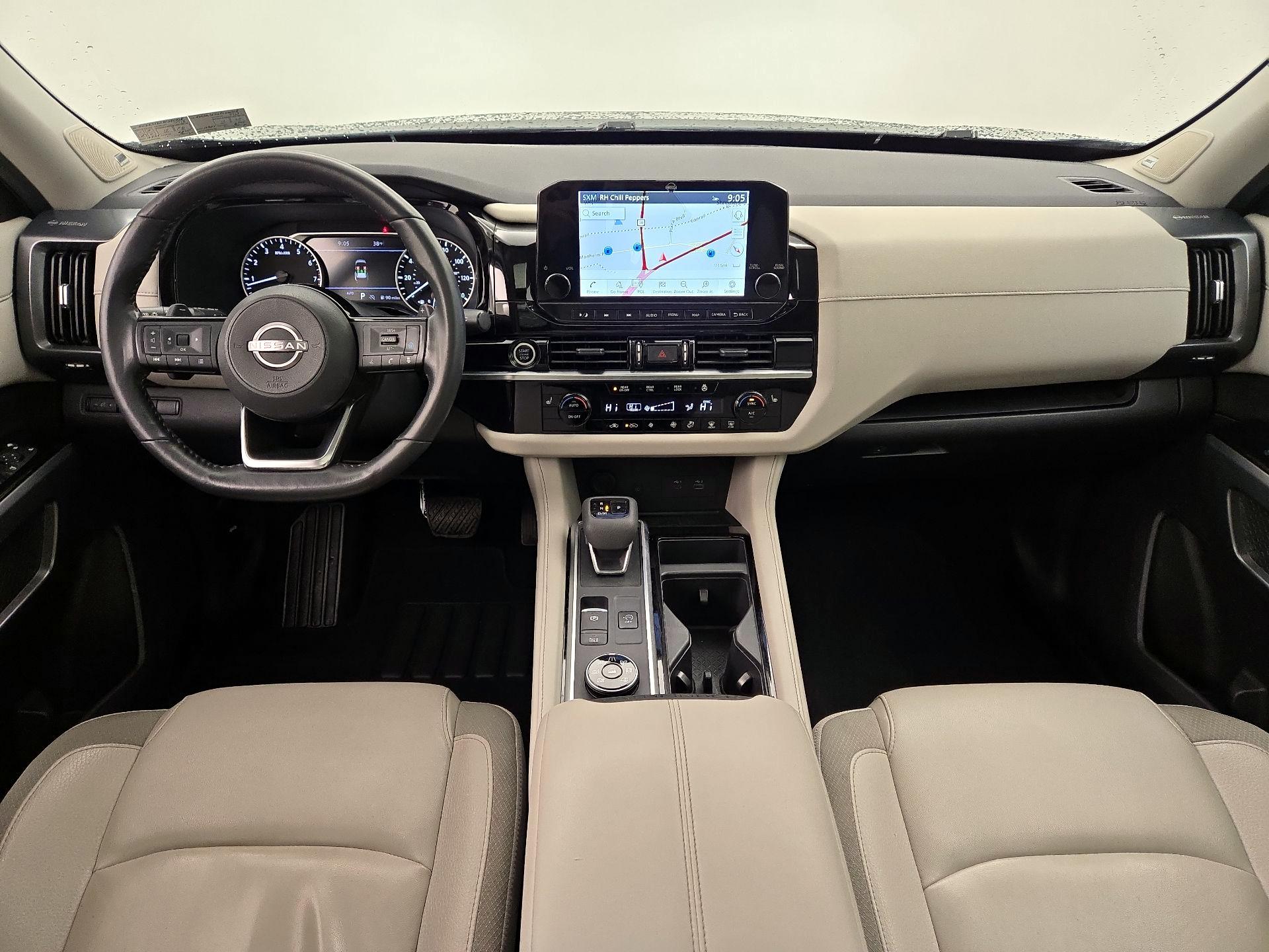 Thumbnail: 2023 Nissan Pathfinder - 9