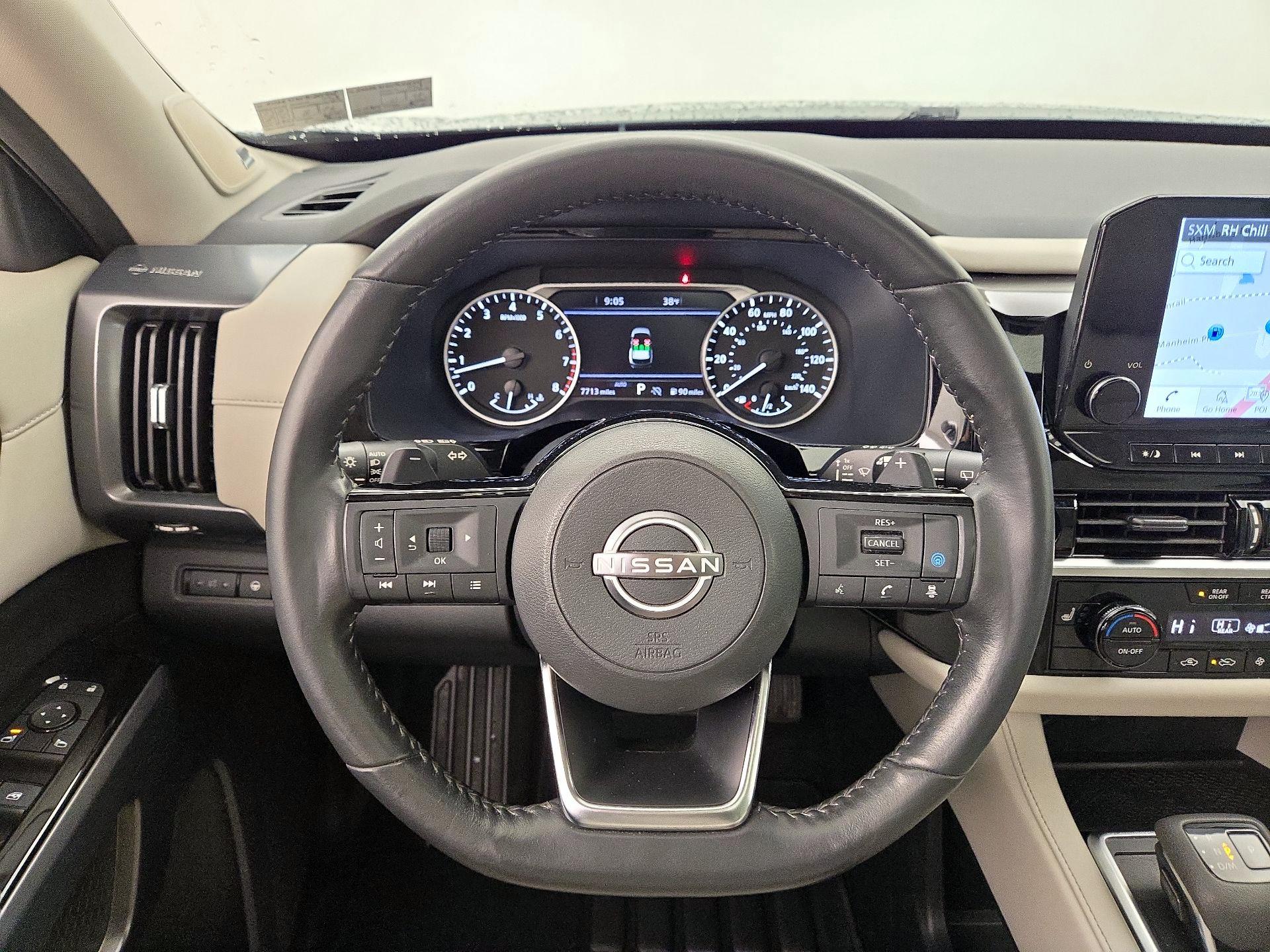 Thumbnail: 2023 Nissan Pathfinder - 10