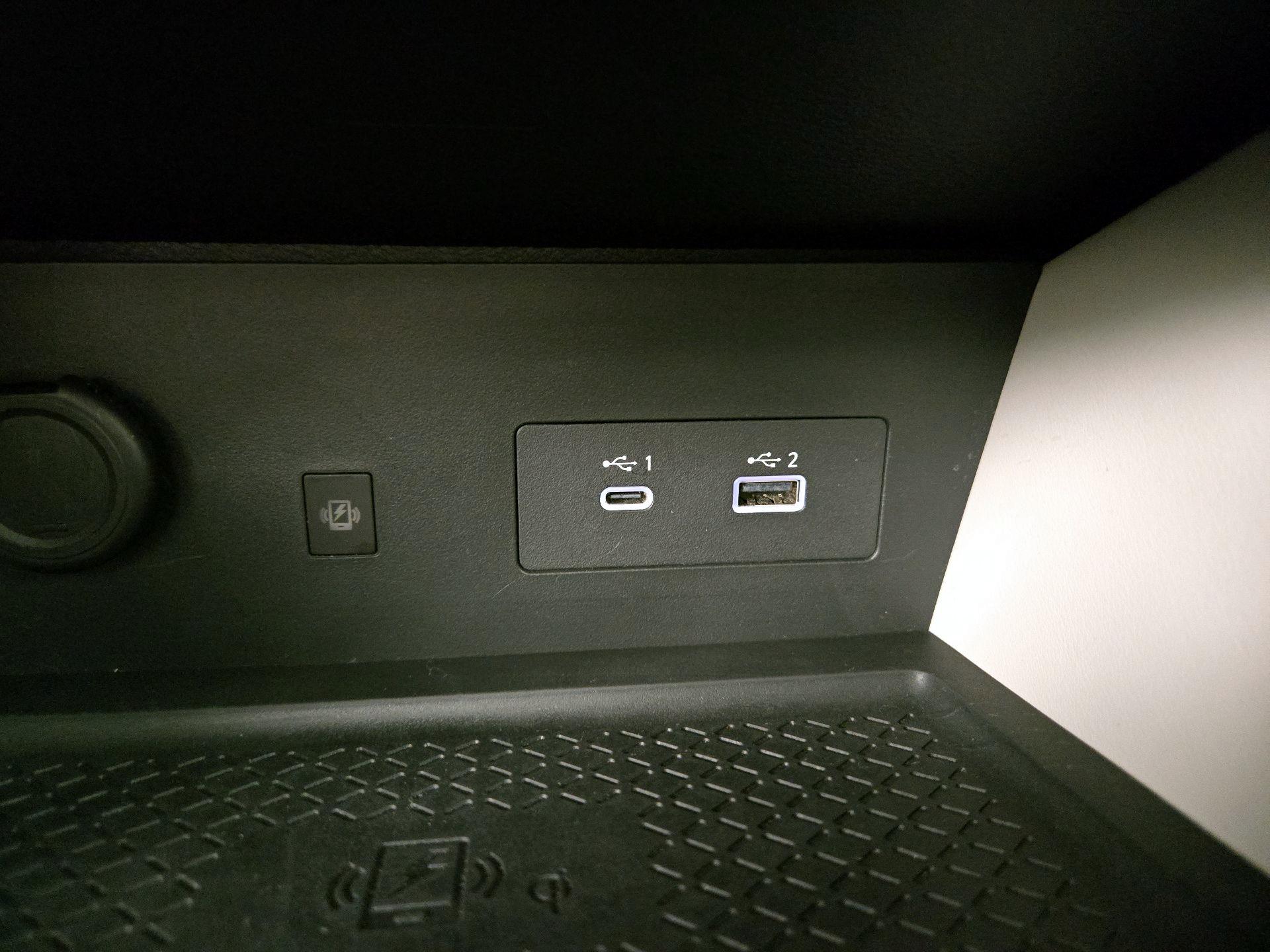 Thumbnail: 2023 Nissan Pathfinder - 19