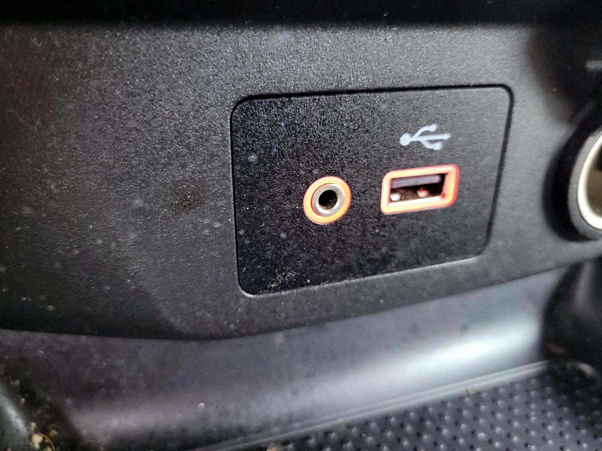 Thumbnail: 2020 Nissan Rogue Sport - 18