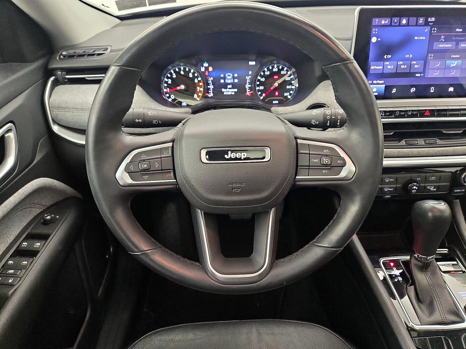 Thumbnail: 2022 Jeep Compass - 10