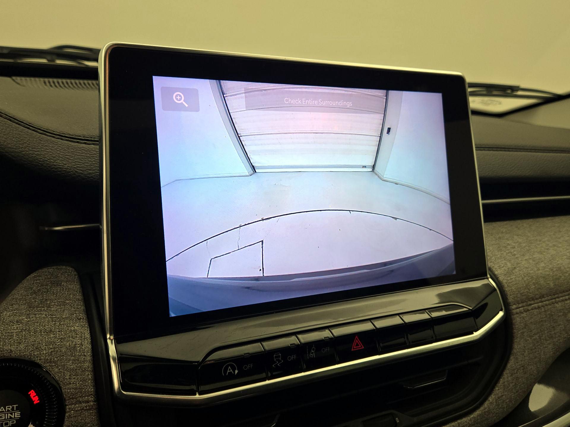 Thumbnail: 2022 Jeep Compass - 14