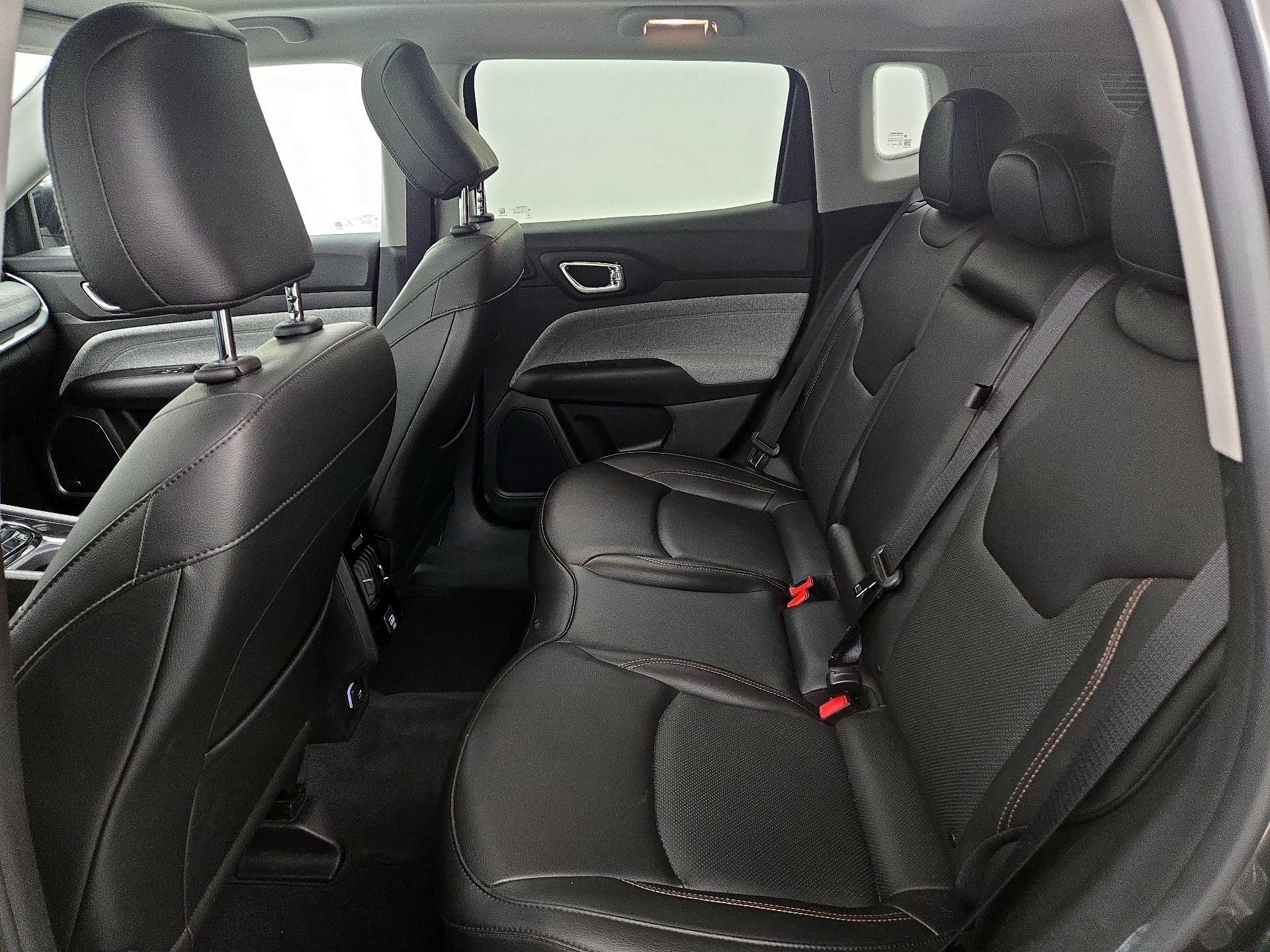 Thumbnail: 2022 Jeep Compass - 19