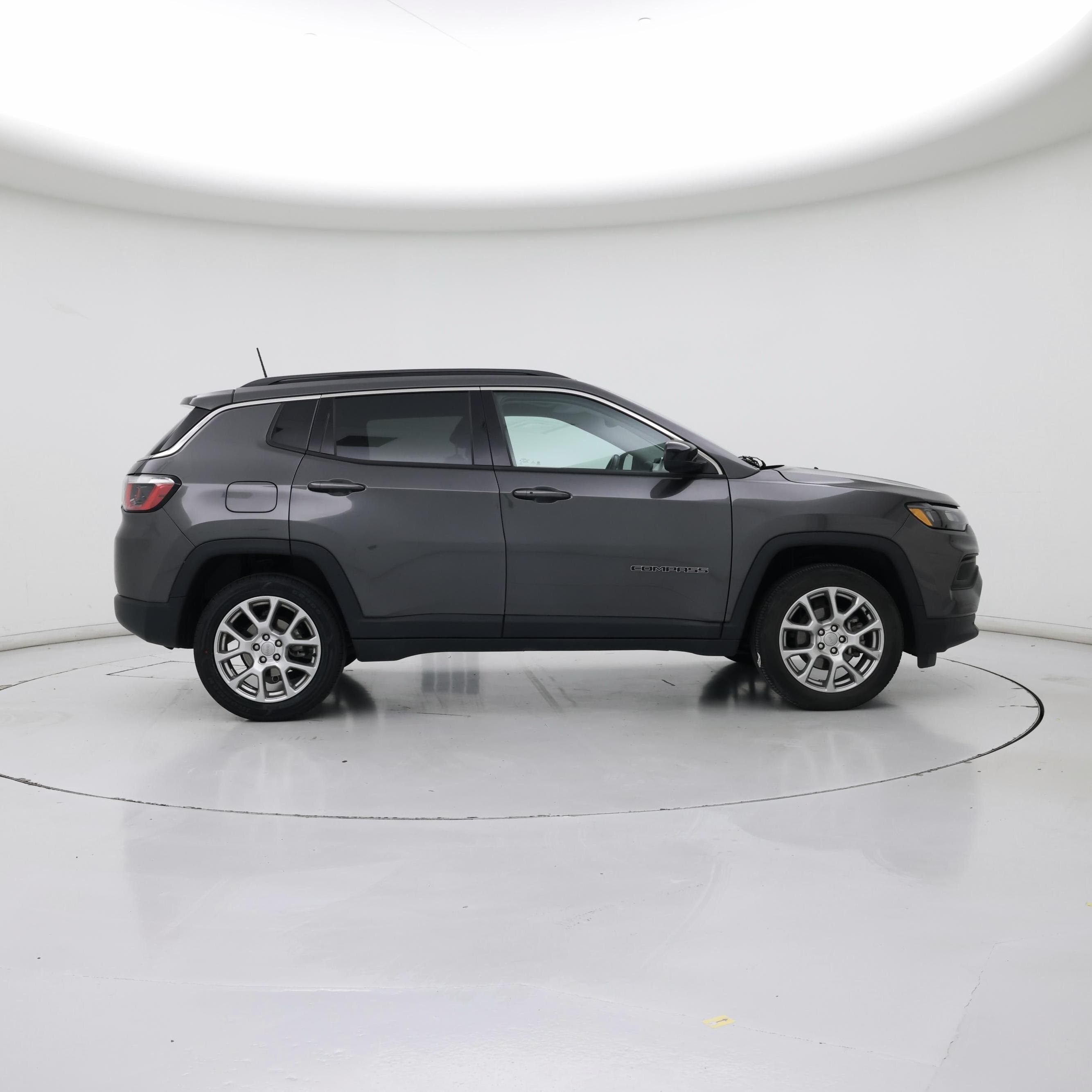 Thumbnail: 2022 Jeep Compass - 7