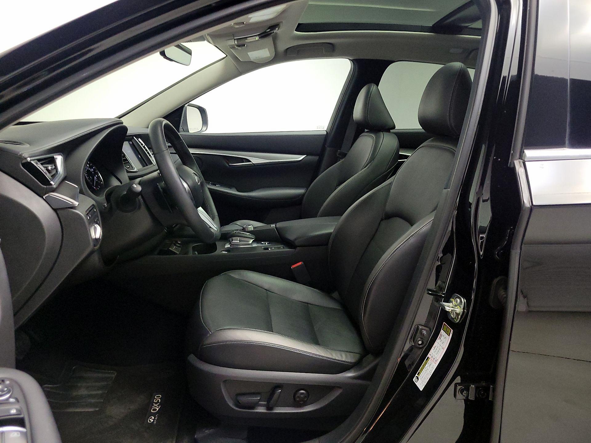 Thumbnail: 2023 INFINITI QX50 - 11