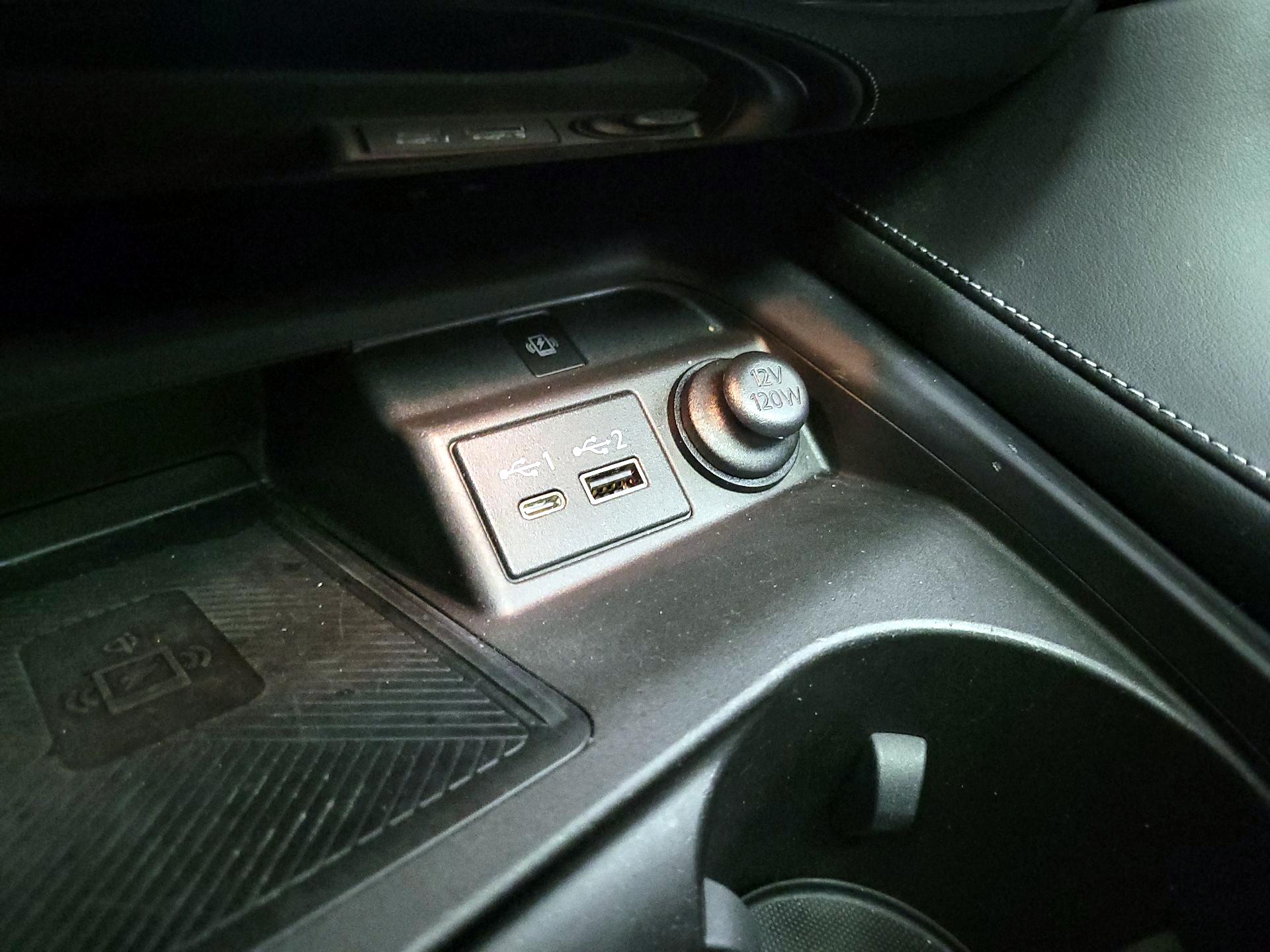 Thumbnail: 2023 INFINITI QX50 - 18