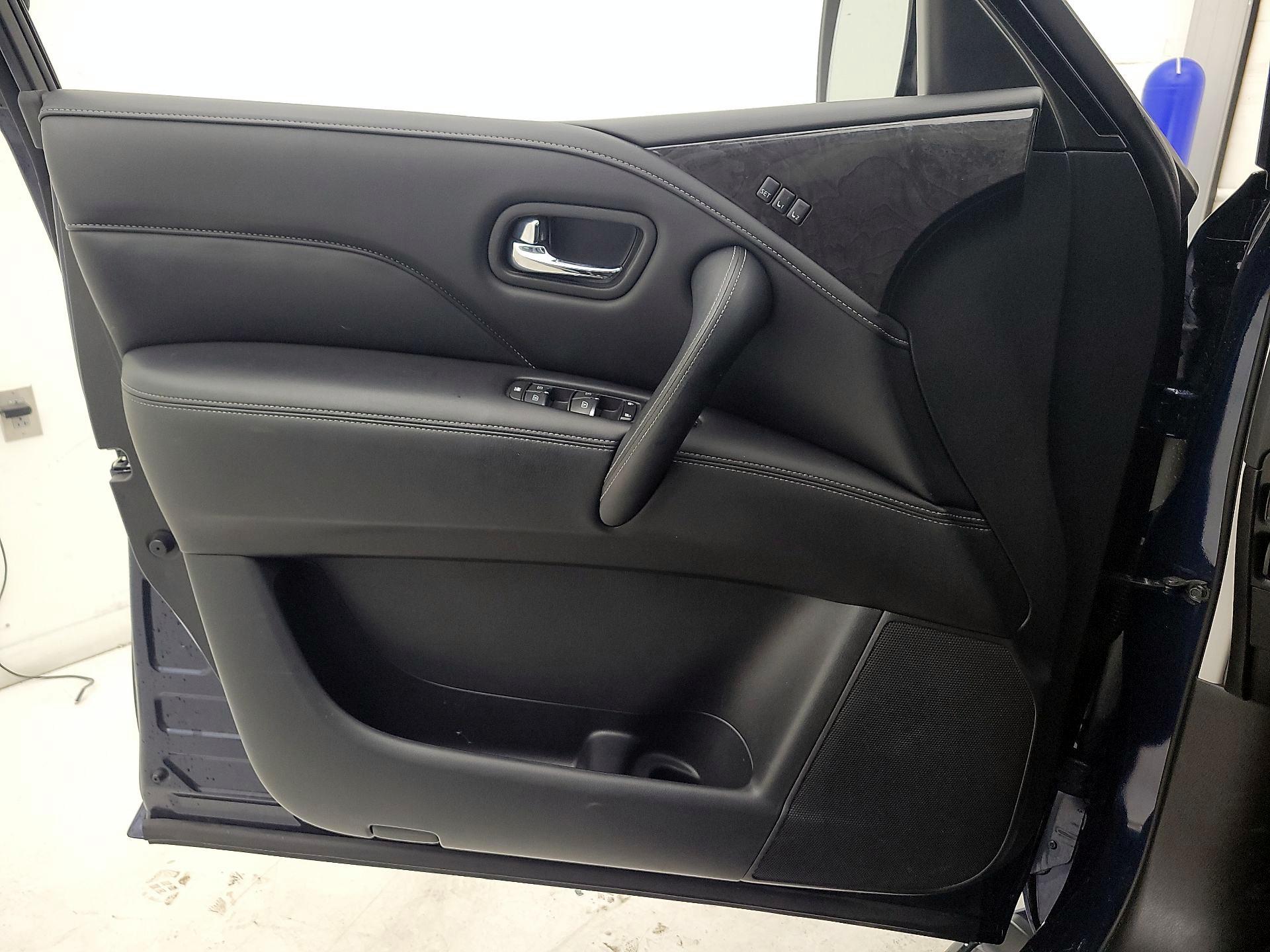 Thumbnail: 2024 INFINITI QX80 - 12