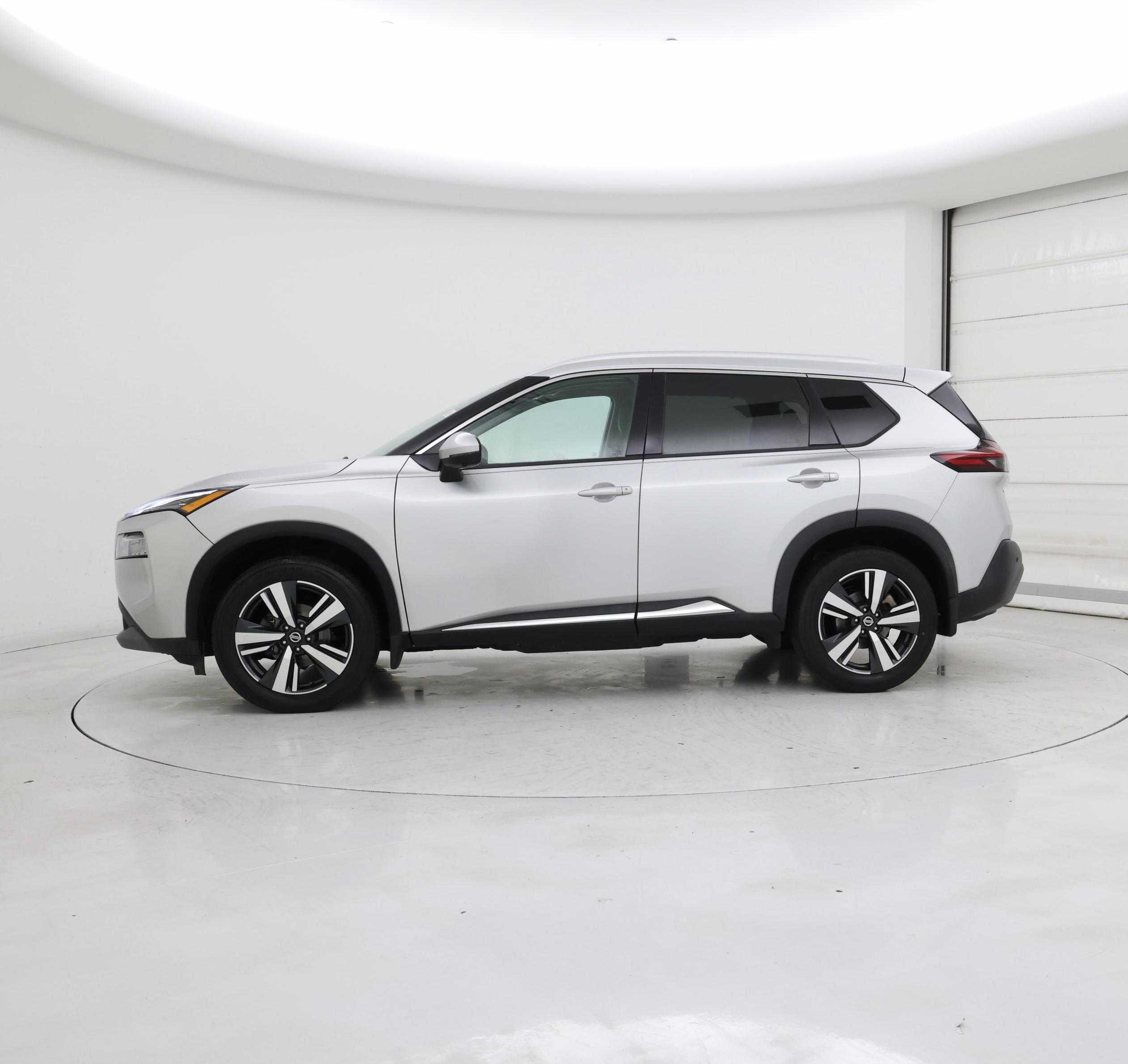 Thumbnail: 2021 Nissan Rogue - 3