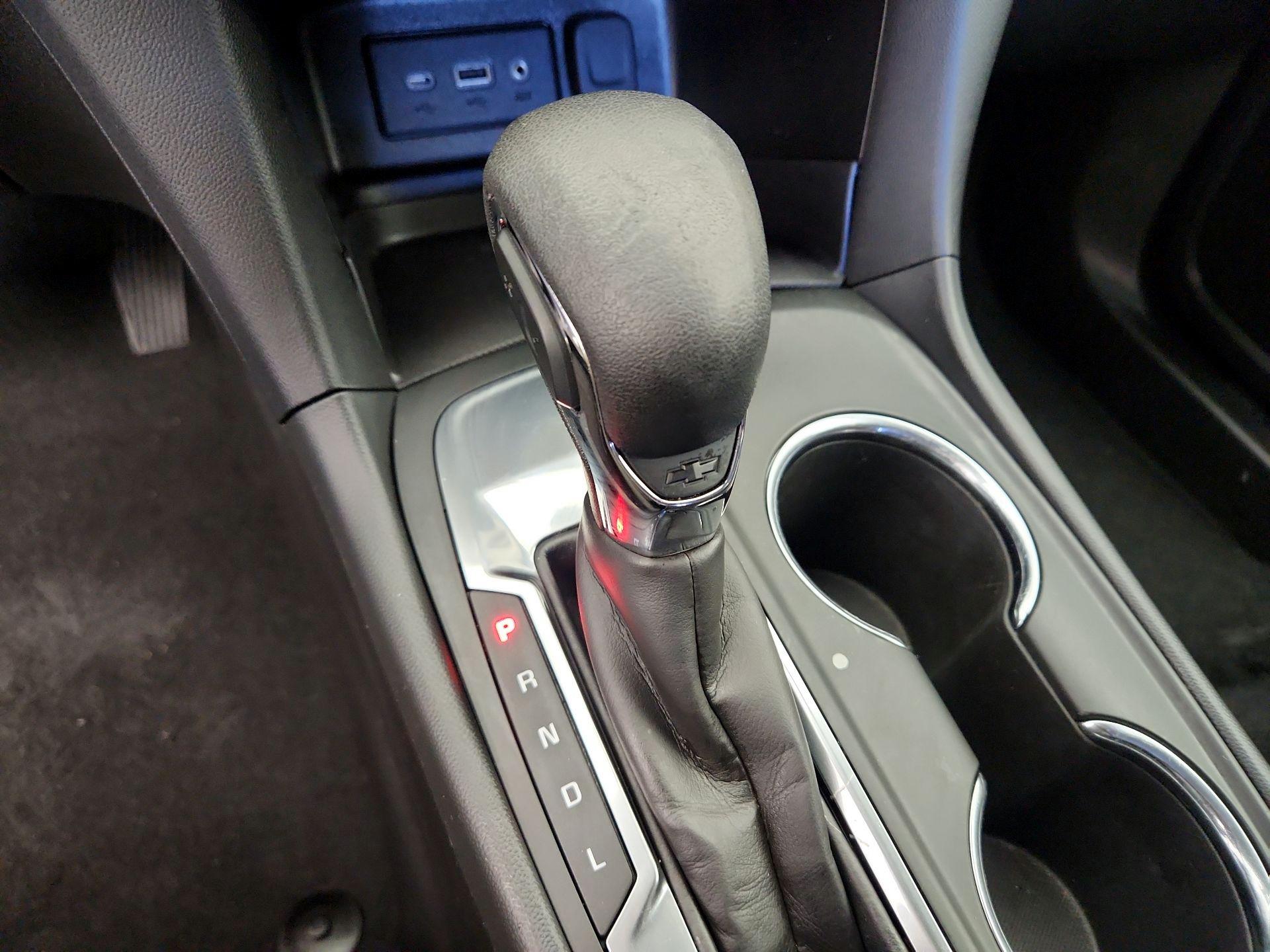 Thumbnail: 2022 Chevrolet Equinox - 17