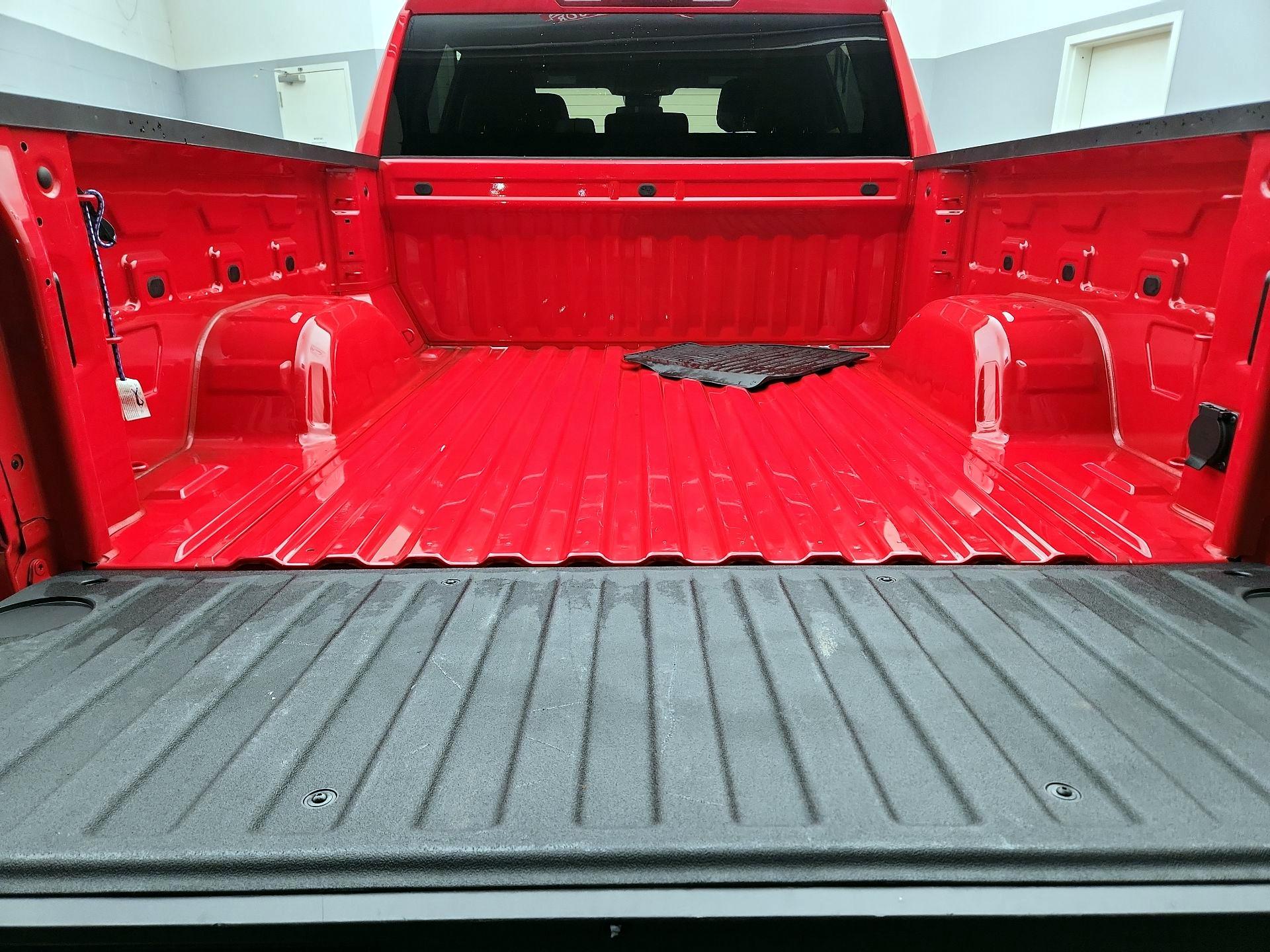 Thumbnail: 2023 Chevrolet Silverado 1500 - 20