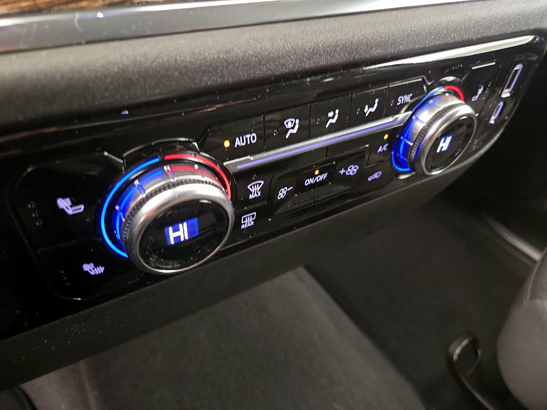 Thumbnail: 2023 GMC Sierra 1500 - 17