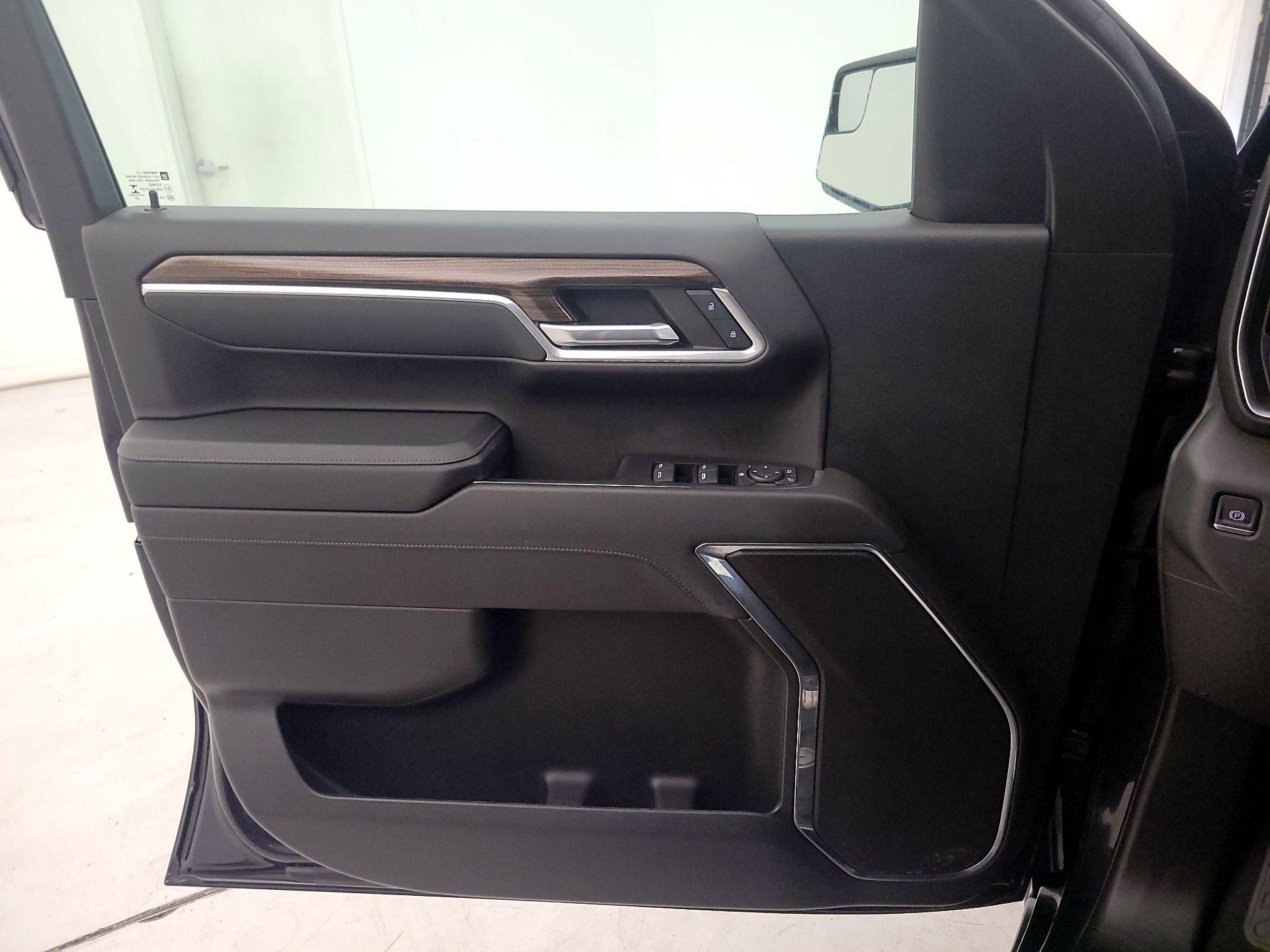 Thumbnail: 2023 Chevrolet Silverado 1500 - 12