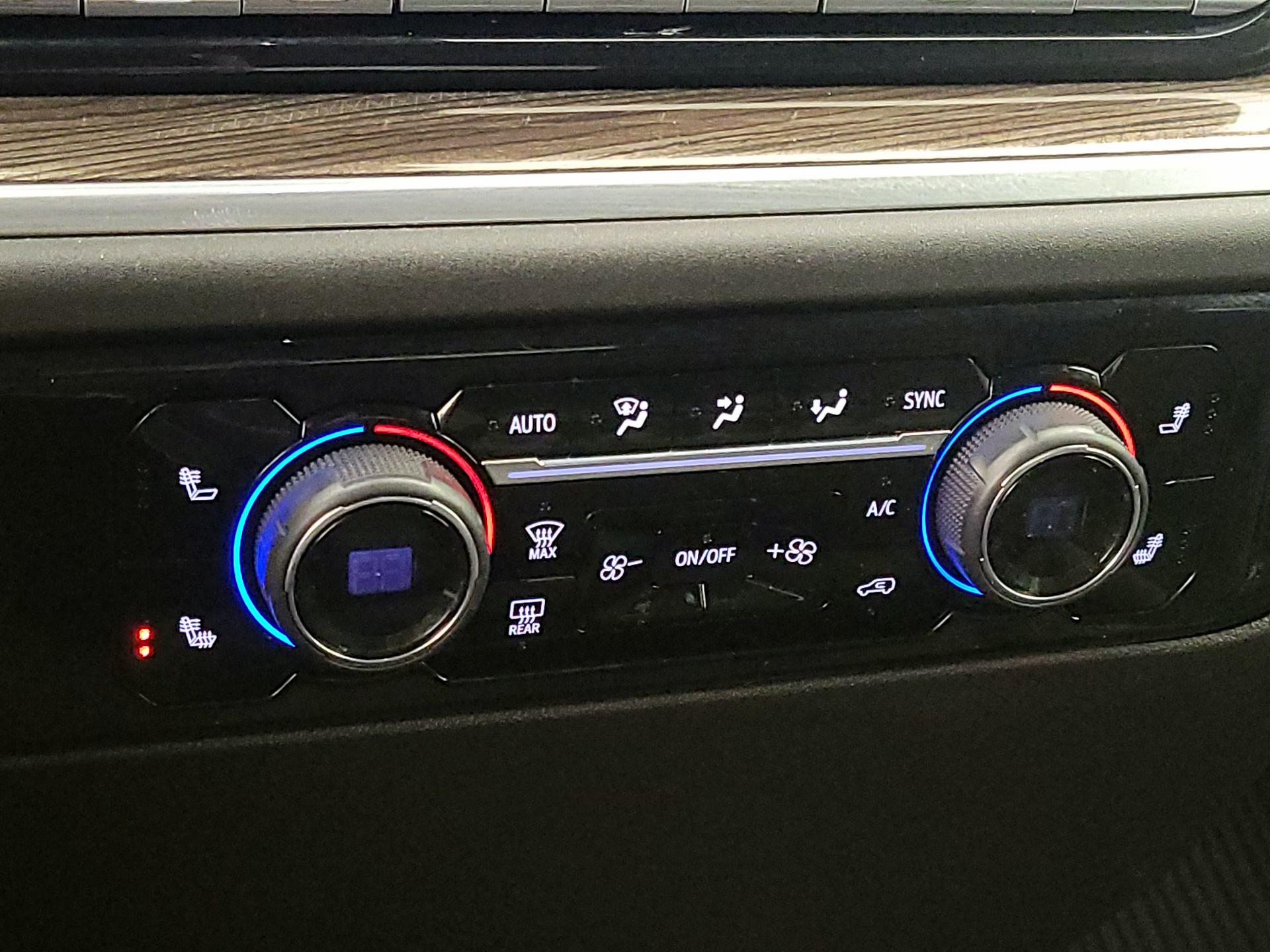 Thumbnail: 2023 Chevrolet Silverado 1500 - 17