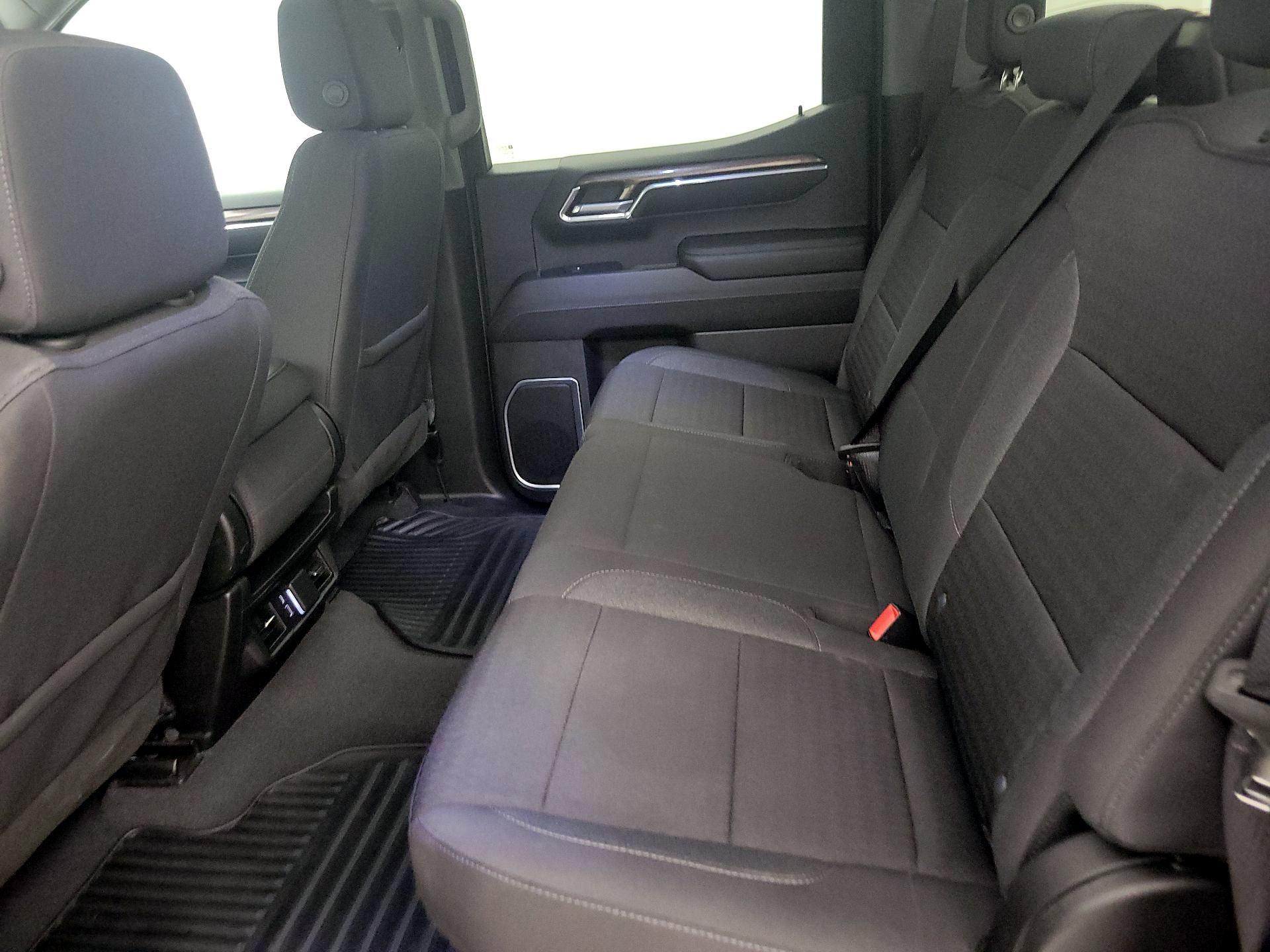 Thumbnail: 2023 Chevrolet Silverado 1500 - 20