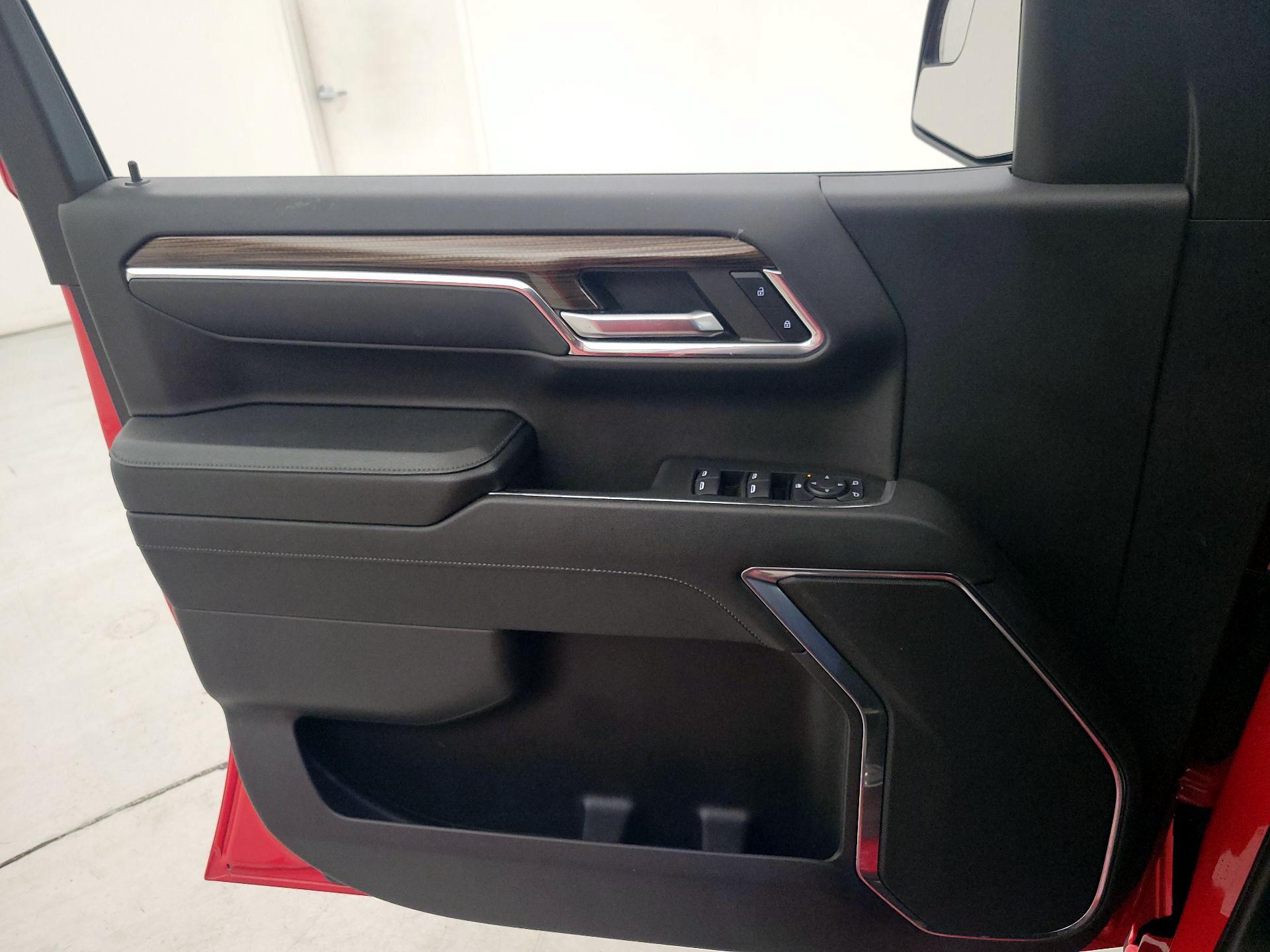 Thumbnail: 2023 Chevrolet Silverado 1500 - 12