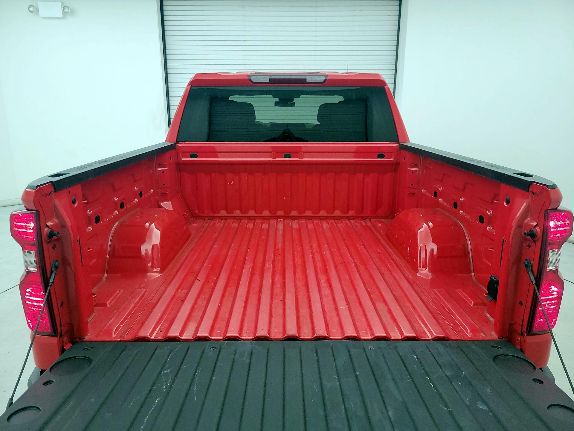 Thumbnail: 2023 Chevrolet Silverado 1500 - 20