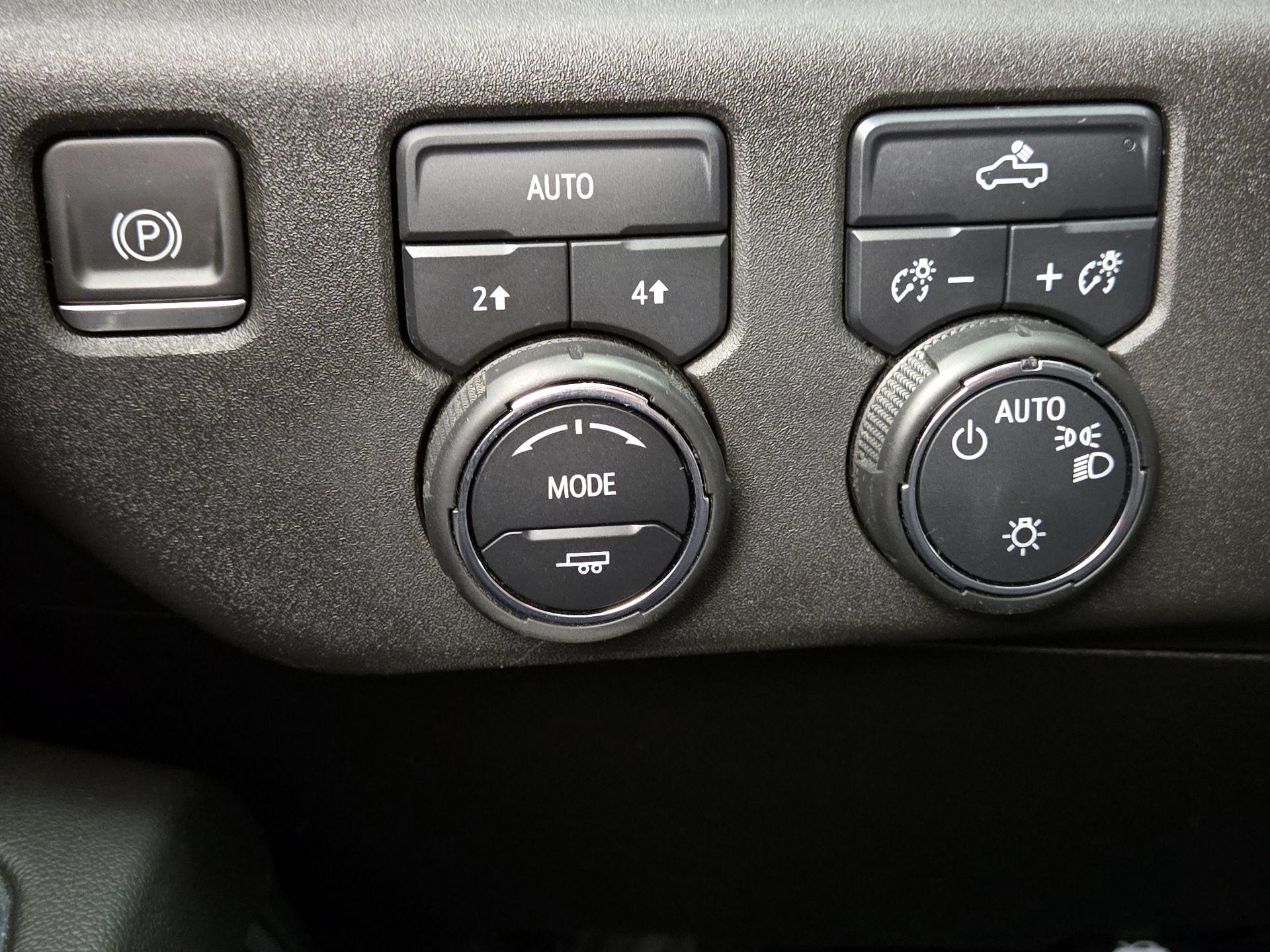 Thumbnail: 2022 Chevrolet Silverado 1500 - 13