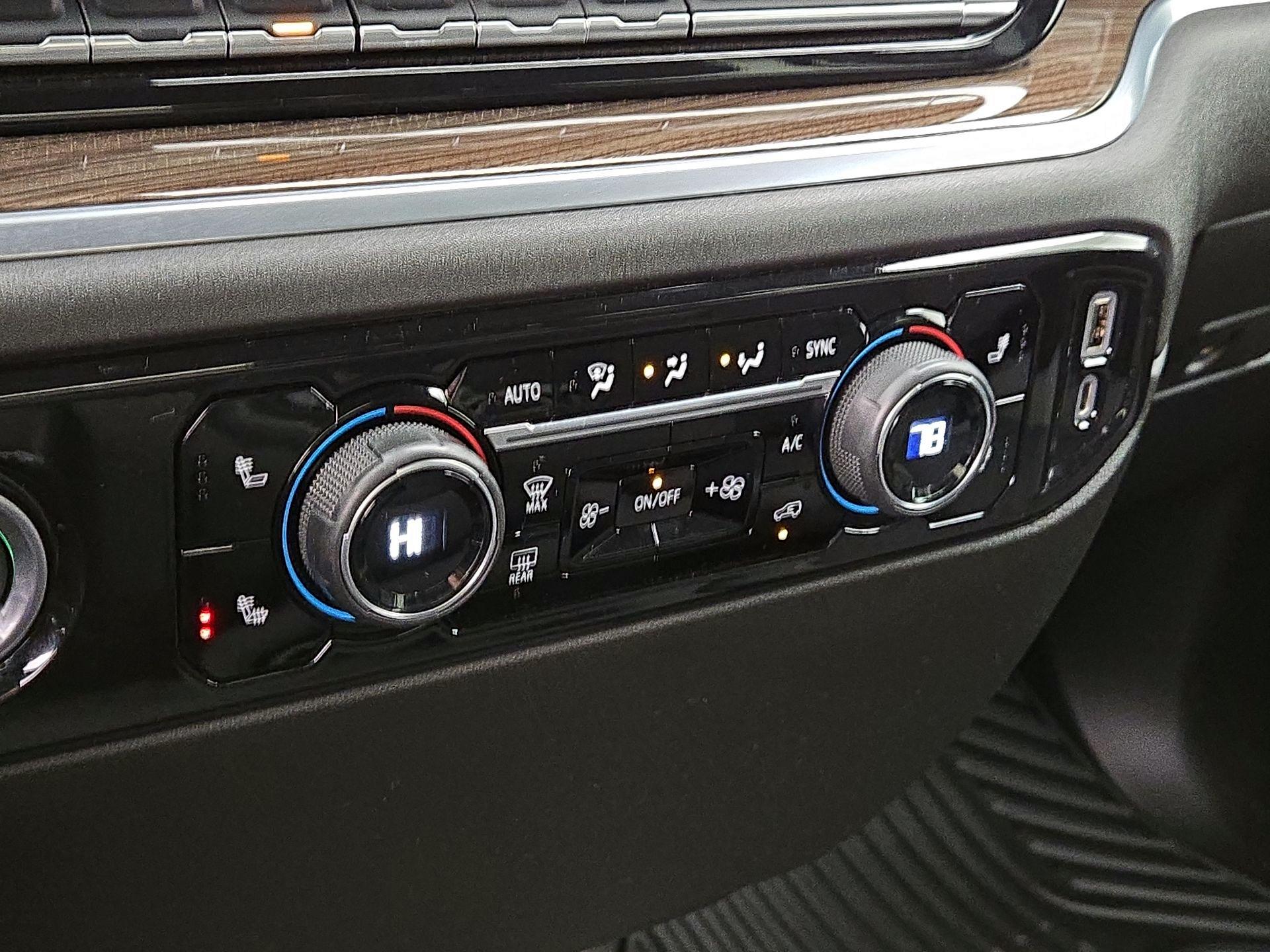 Thumbnail: 2022 Chevrolet Silverado 1500 - 17