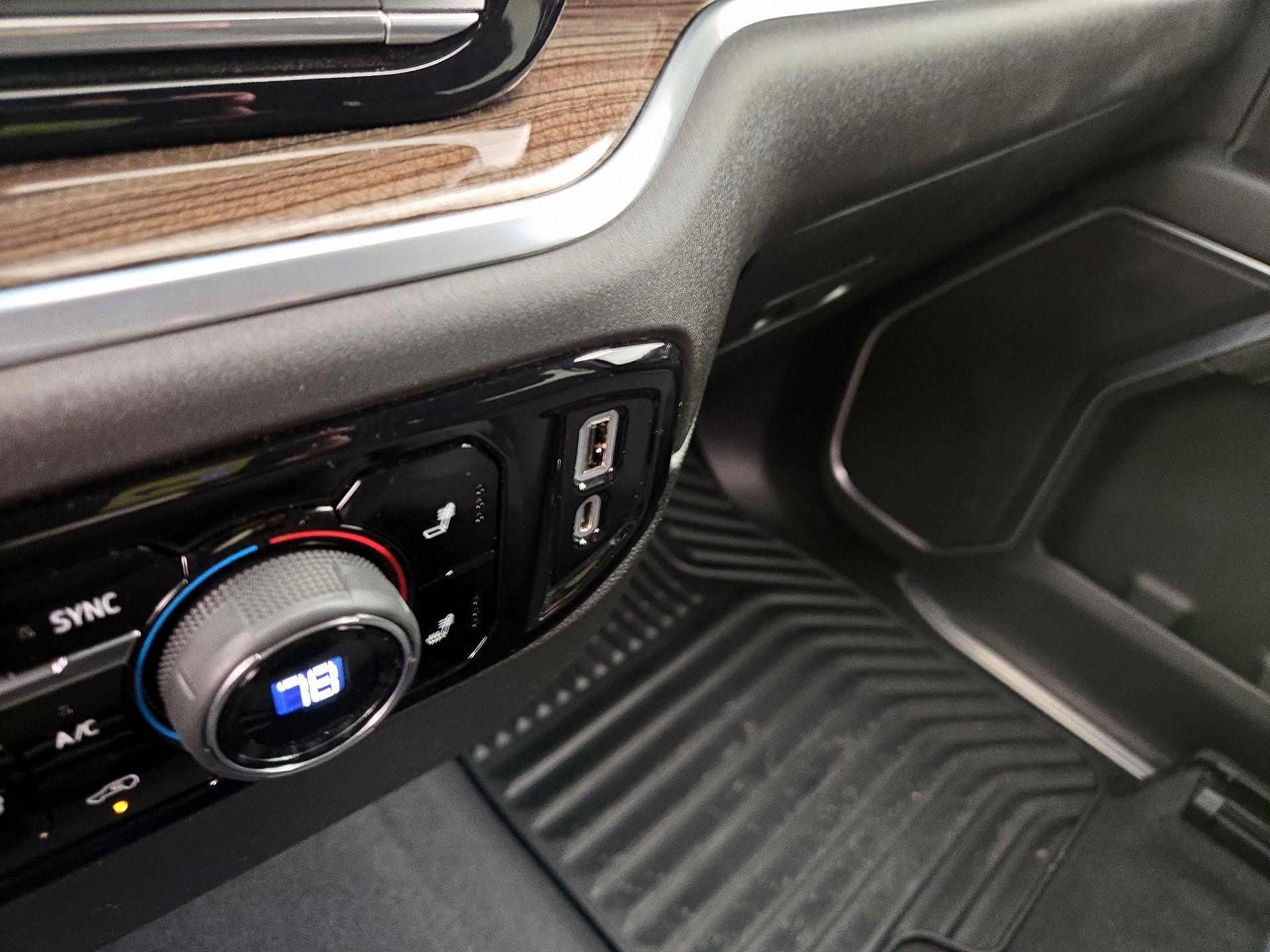 Thumbnail: 2022 Chevrolet Silverado 1500 - 19