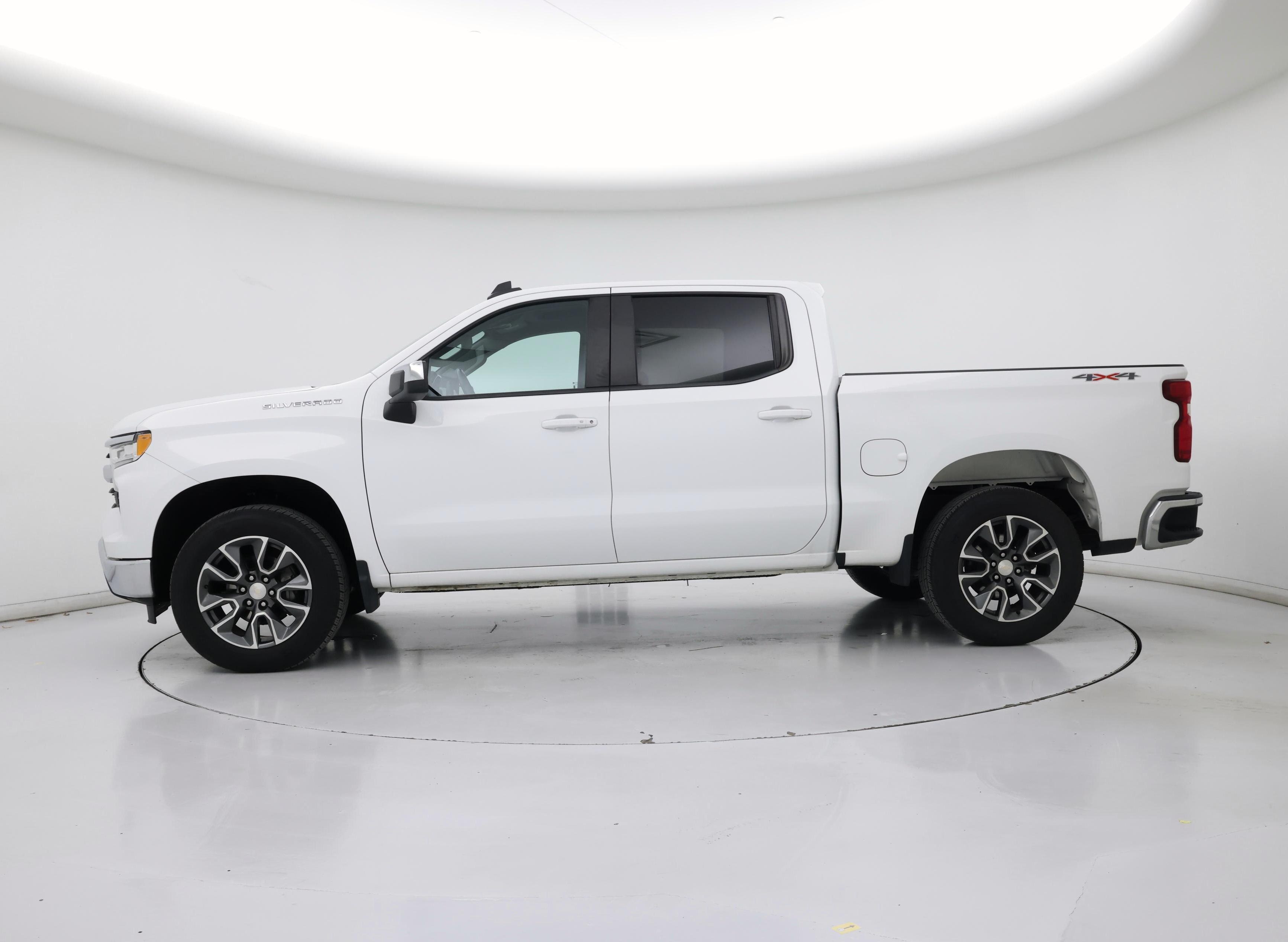 Thumbnail: 2022 Chevrolet Silverado 1500 - 3