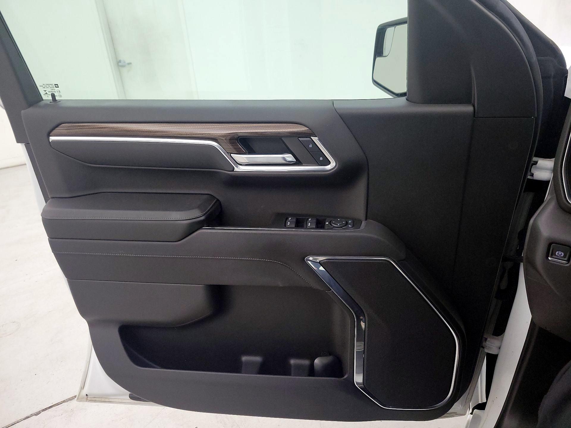 Thumbnail: 2023 Chevrolet Silverado 1500 - 12