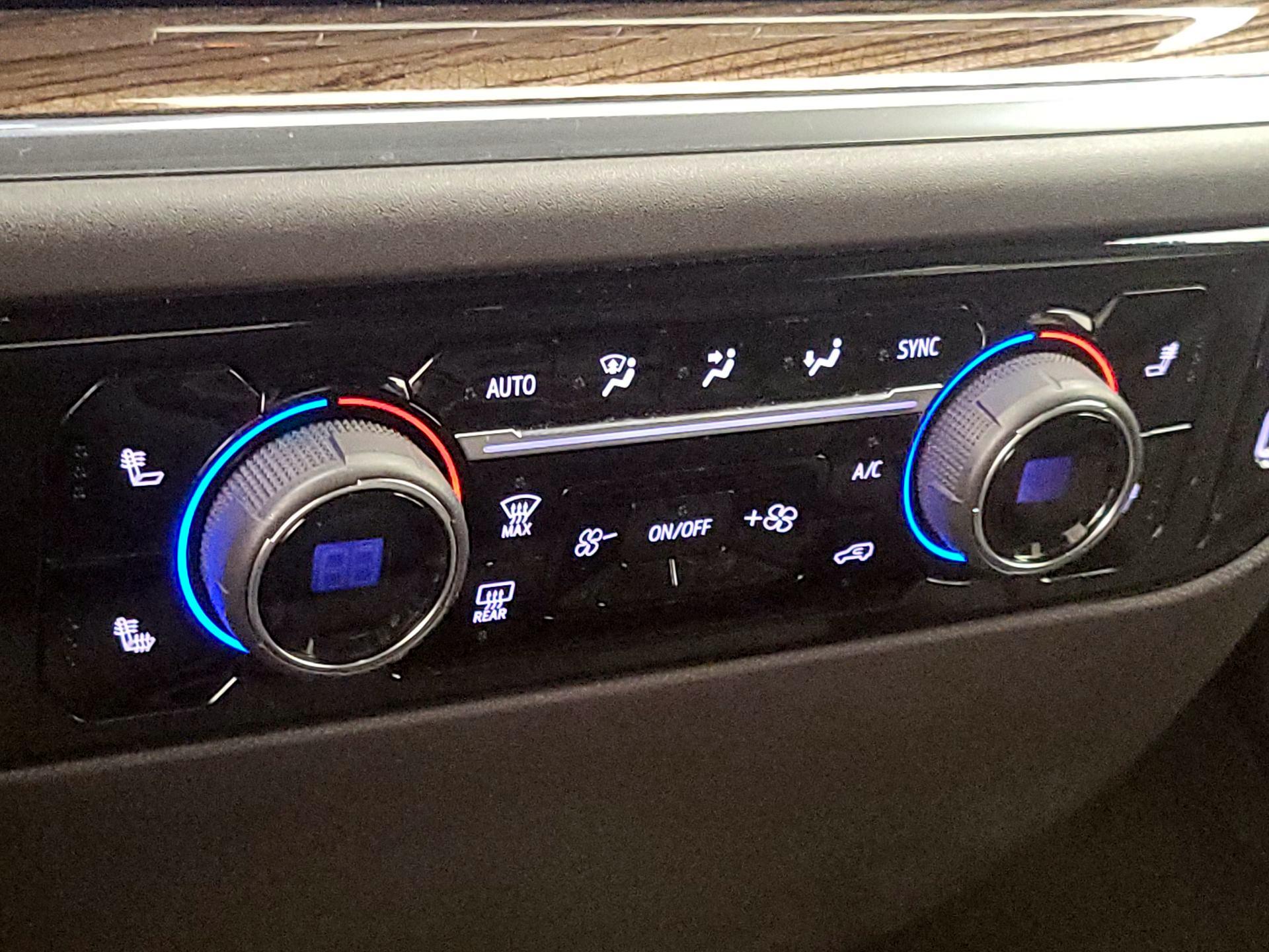 Thumbnail: 2023 Chevrolet Silverado 1500 - 16