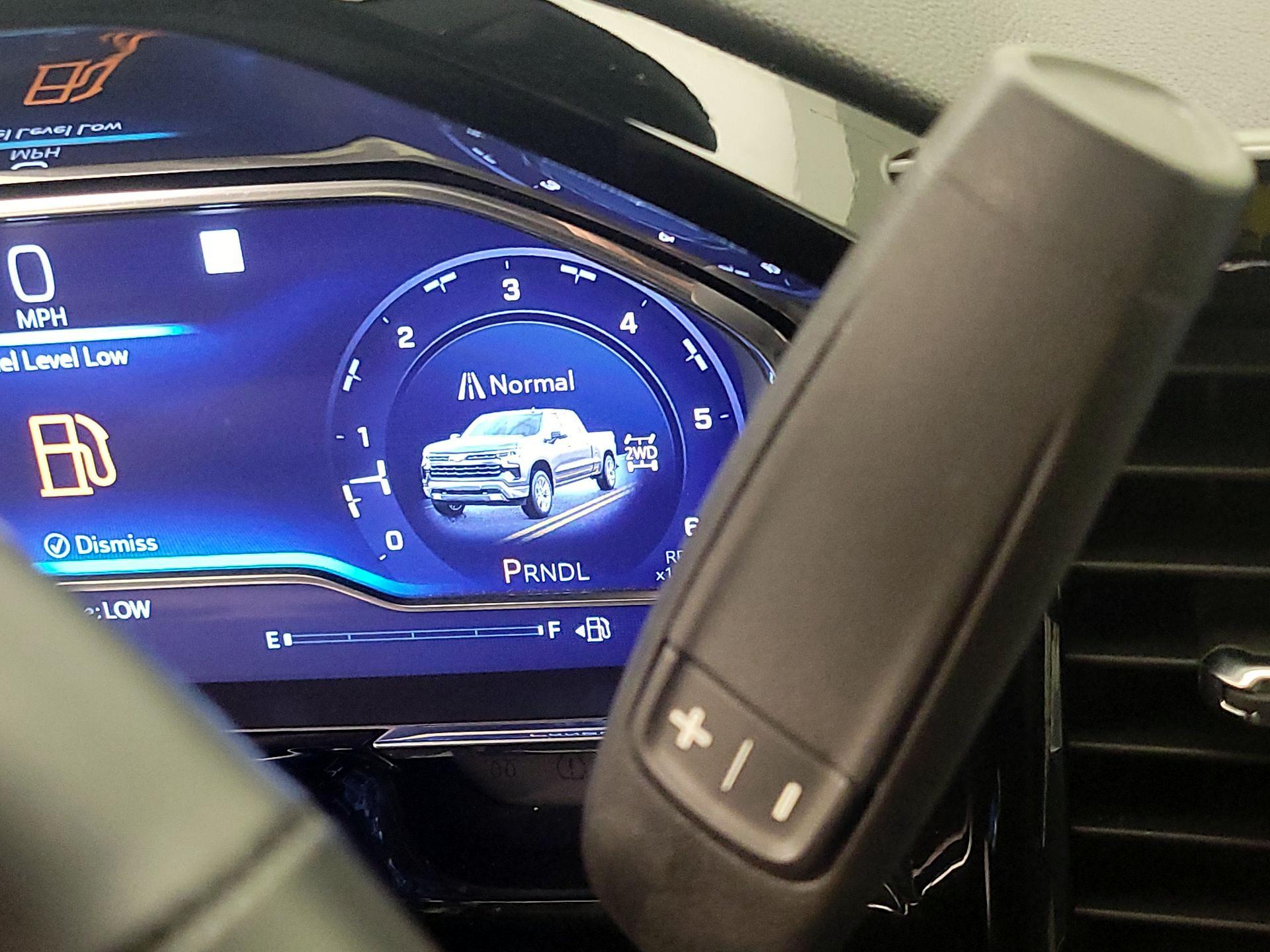 Thumbnail: 2023 Chevrolet Silverado 1500 - 17