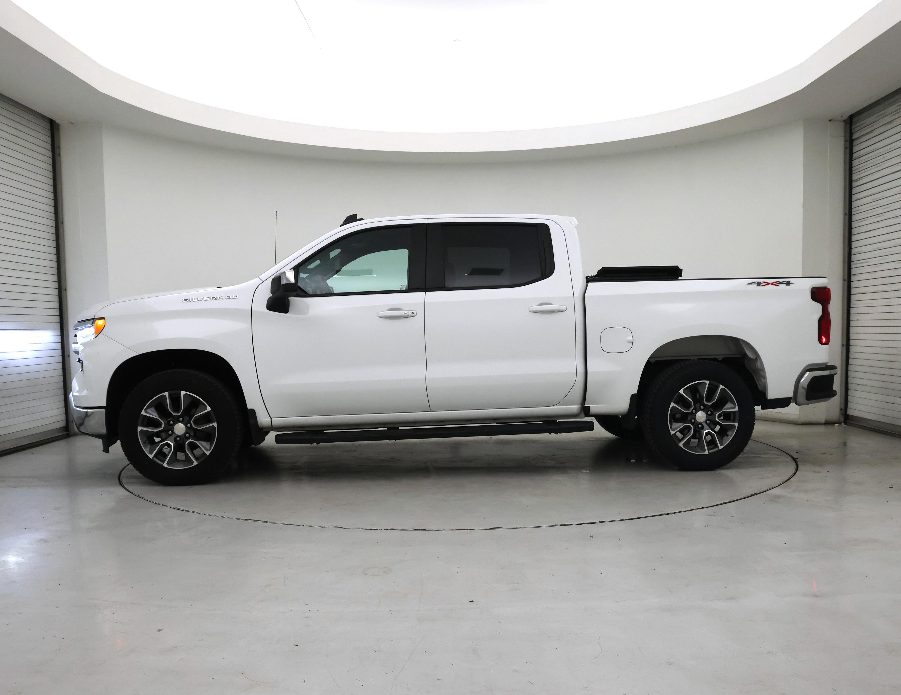 Thumbnail: 2023 Chevrolet Silverado 1500 - 3