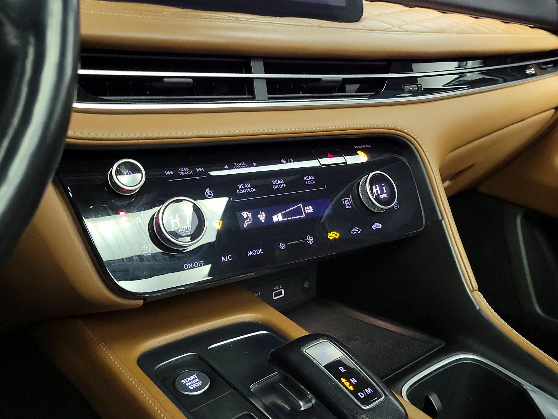 Thumbnail: 2022 INFINITI QX60 - 17