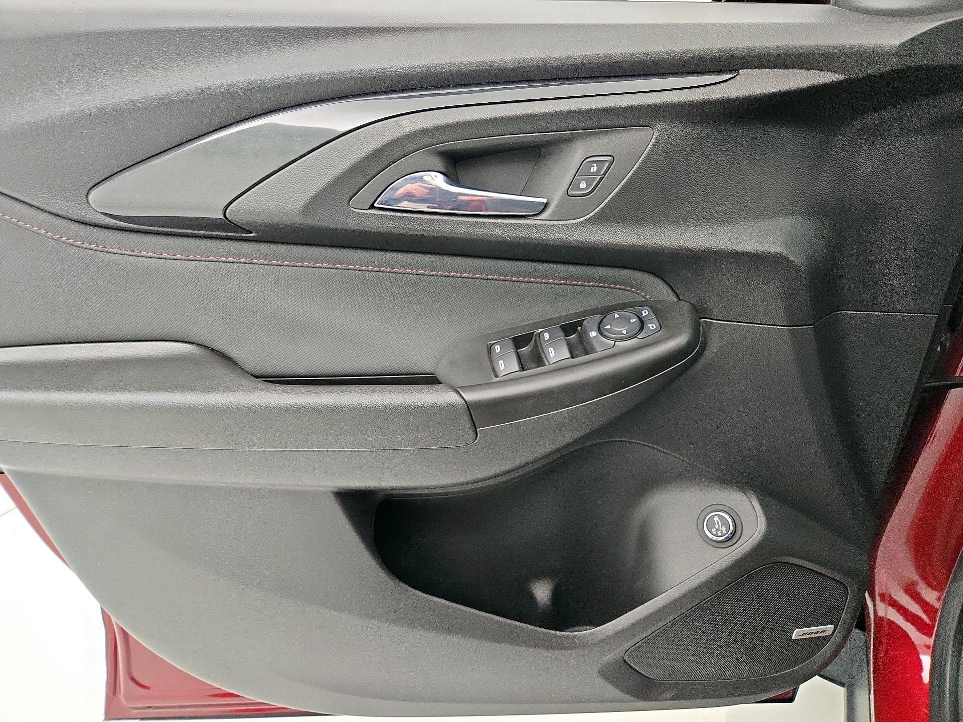 Thumbnail: 2023 Chevrolet TrailBlazer - 12