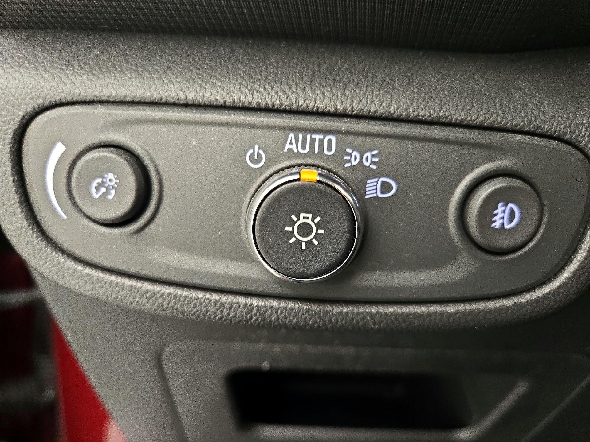 Thumbnail: 2023 Chevrolet TrailBlazer - 13