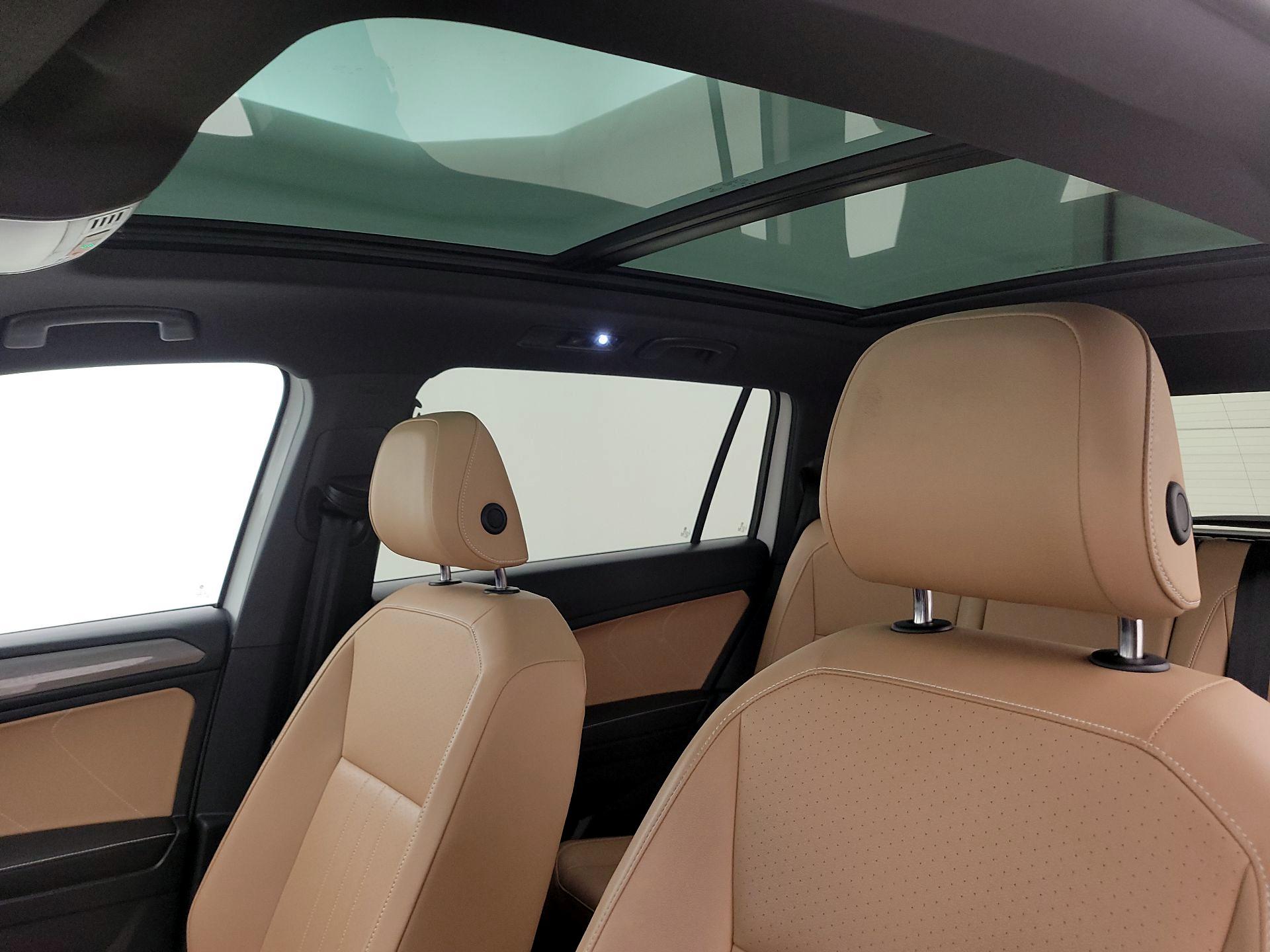 Thumbnail: 2022 Volkswagen Tiguan - 19