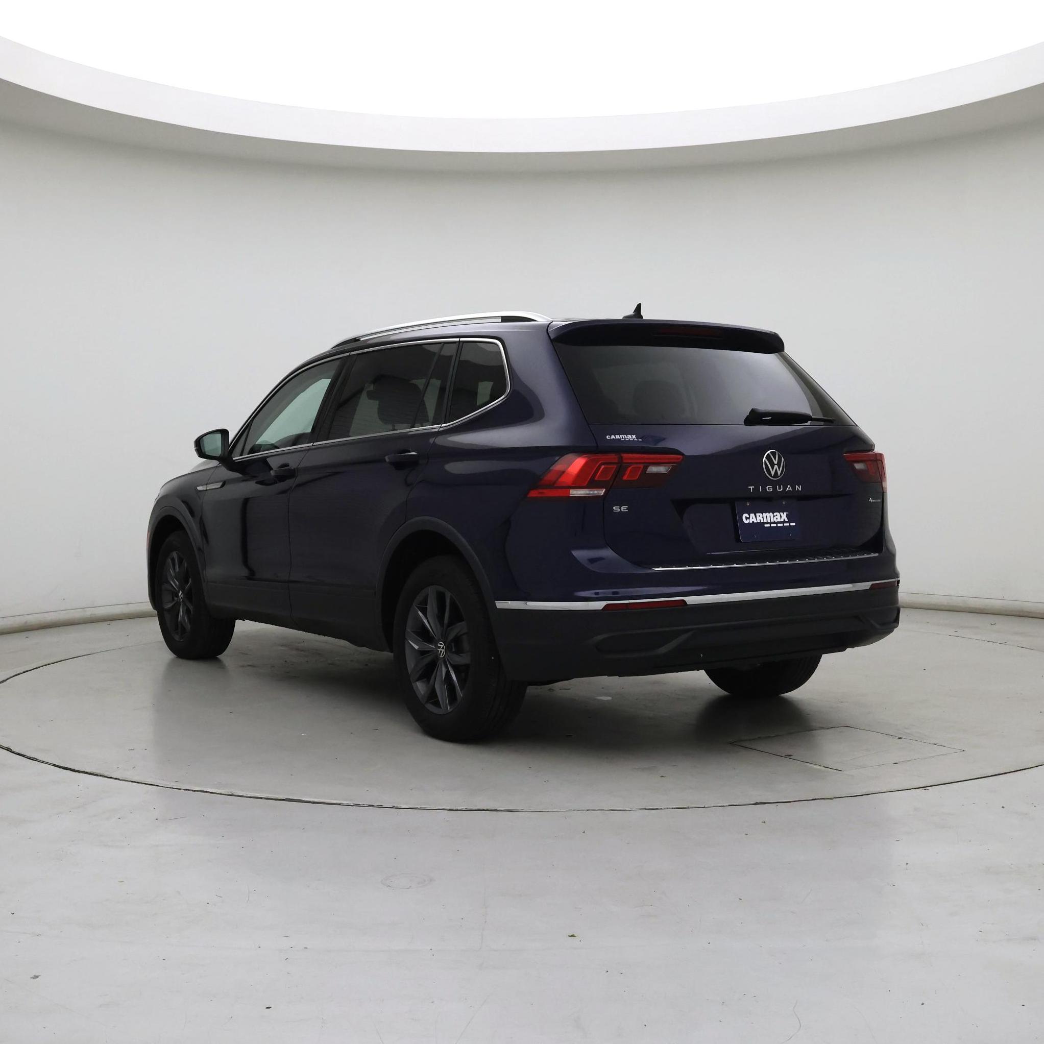 Thumbnail: 2022 Volkswagen Tiguan - 2