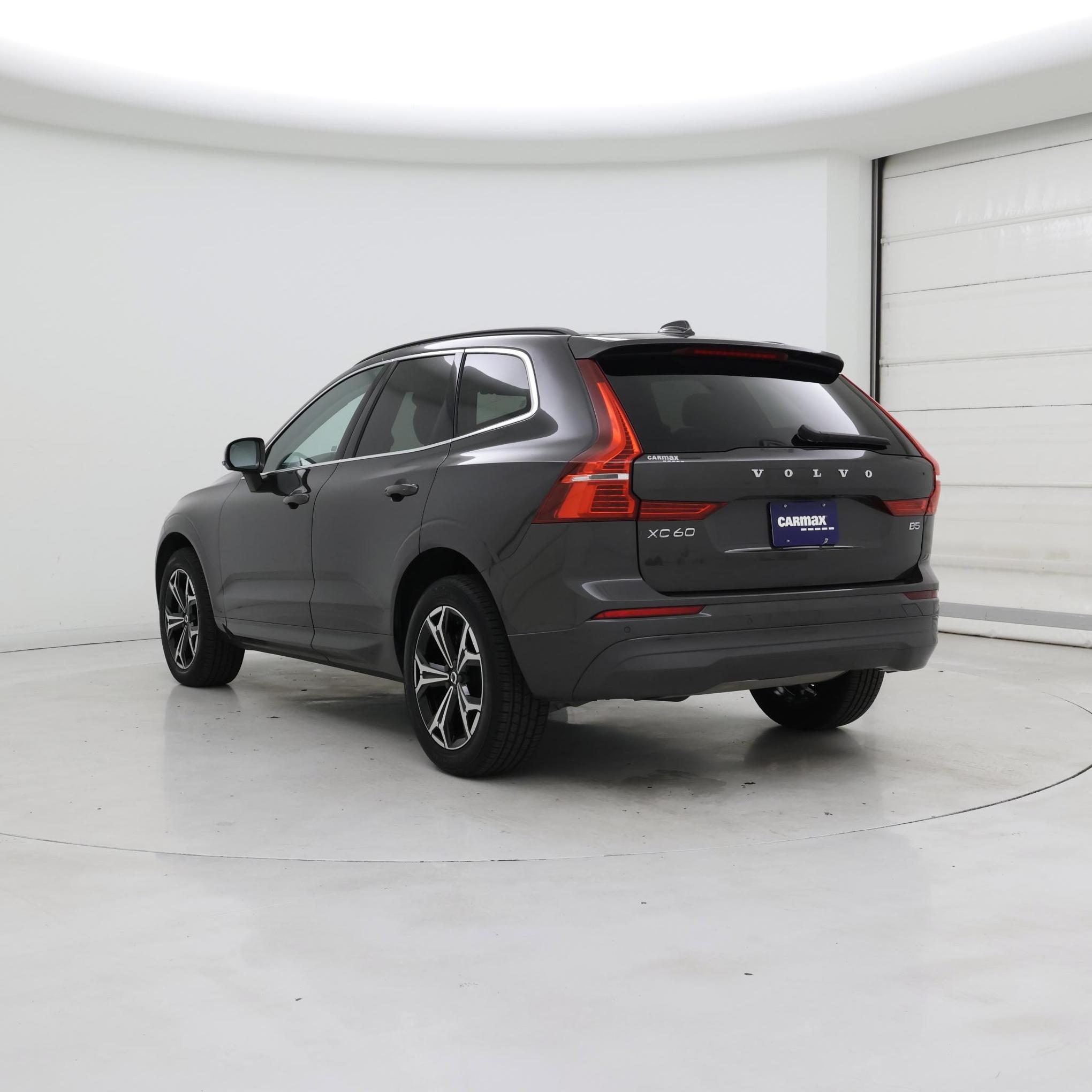 Thumbnail: 2022 Volvo XC60 - 2