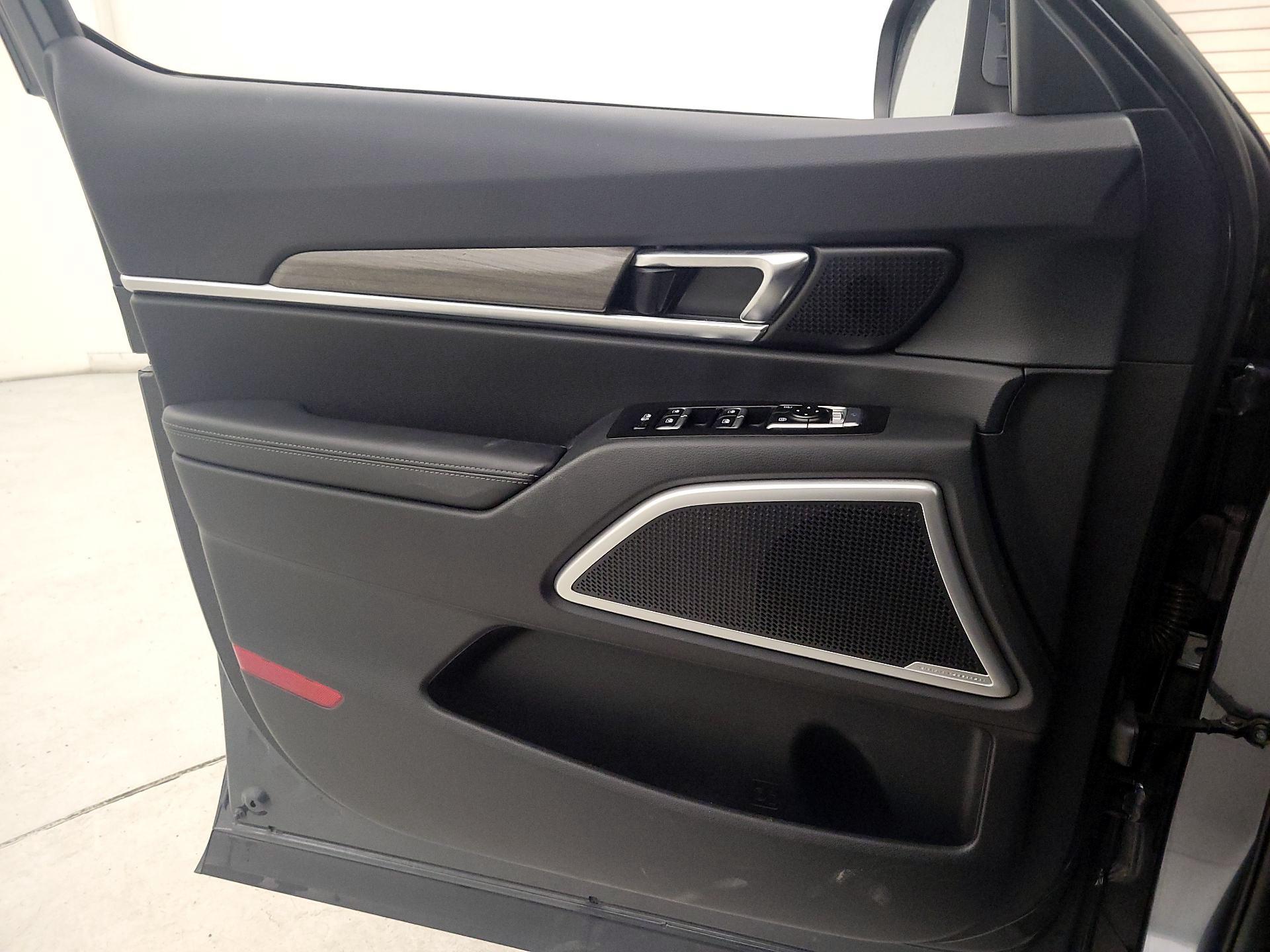 Thumbnail: 2022 Kia Telluride - 12