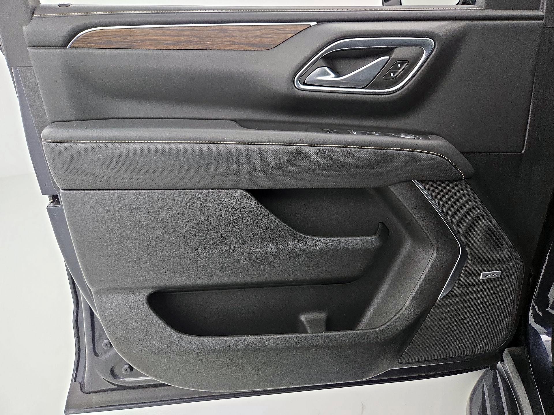 Thumbnail: 2023 Chevrolet Suburban - 12