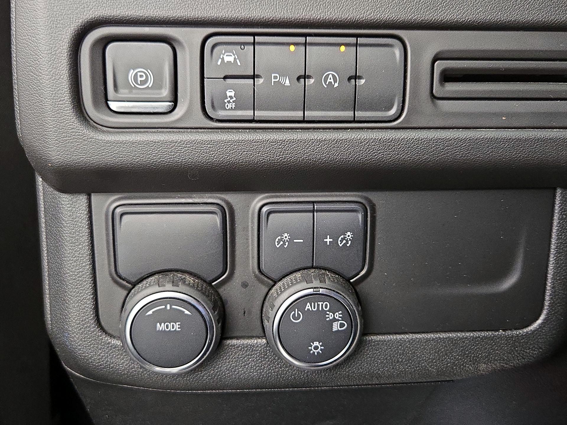 Thumbnail: 2023 Chevrolet Suburban - 13