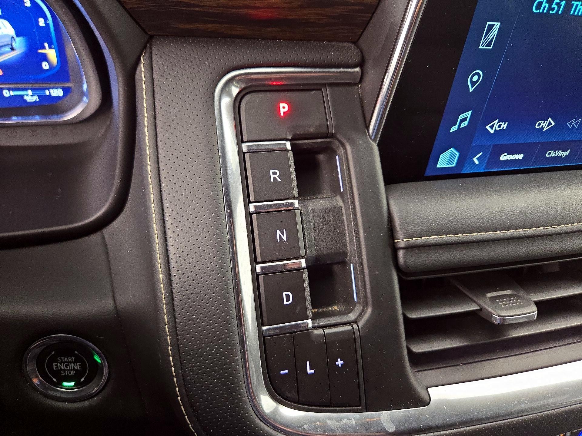 Thumbnail: 2023 Chevrolet Suburban - 18