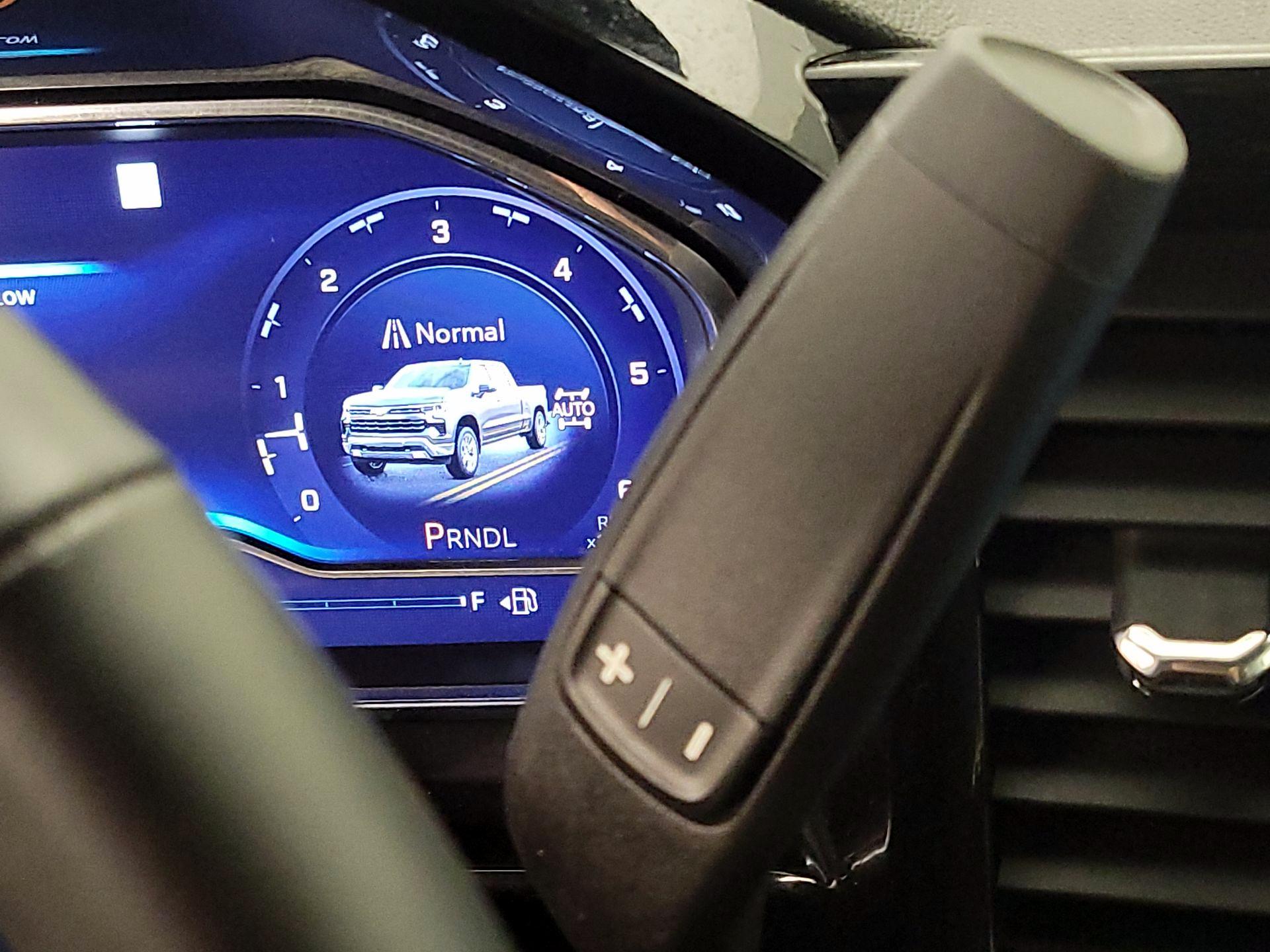 Thumbnail: 2023 Chevrolet Silverado 1500 - 18