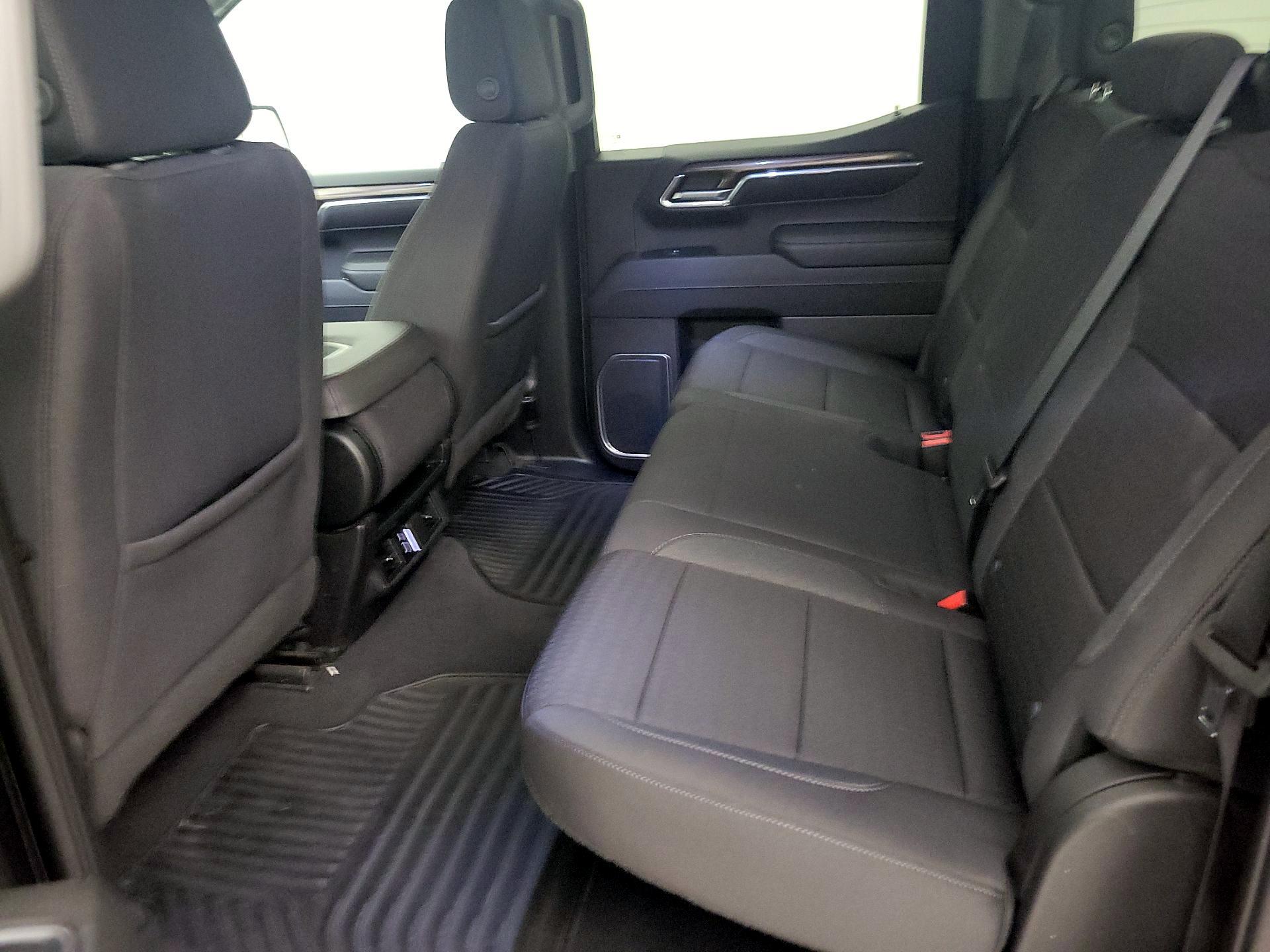 Thumbnail: 2023 Chevrolet Silverado 1500 - 20