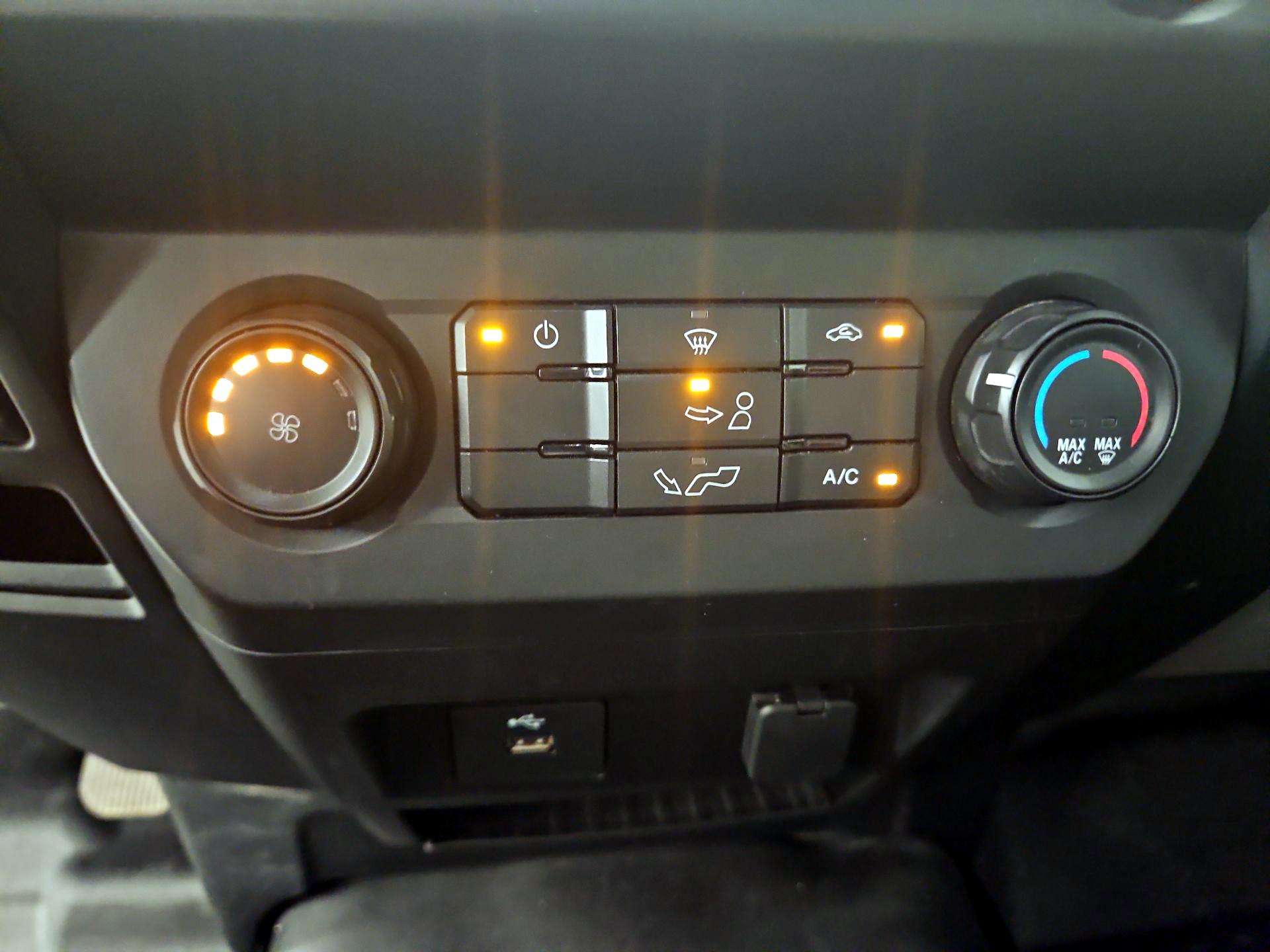 Thumbnail: 2019 Ford F-150 - 16