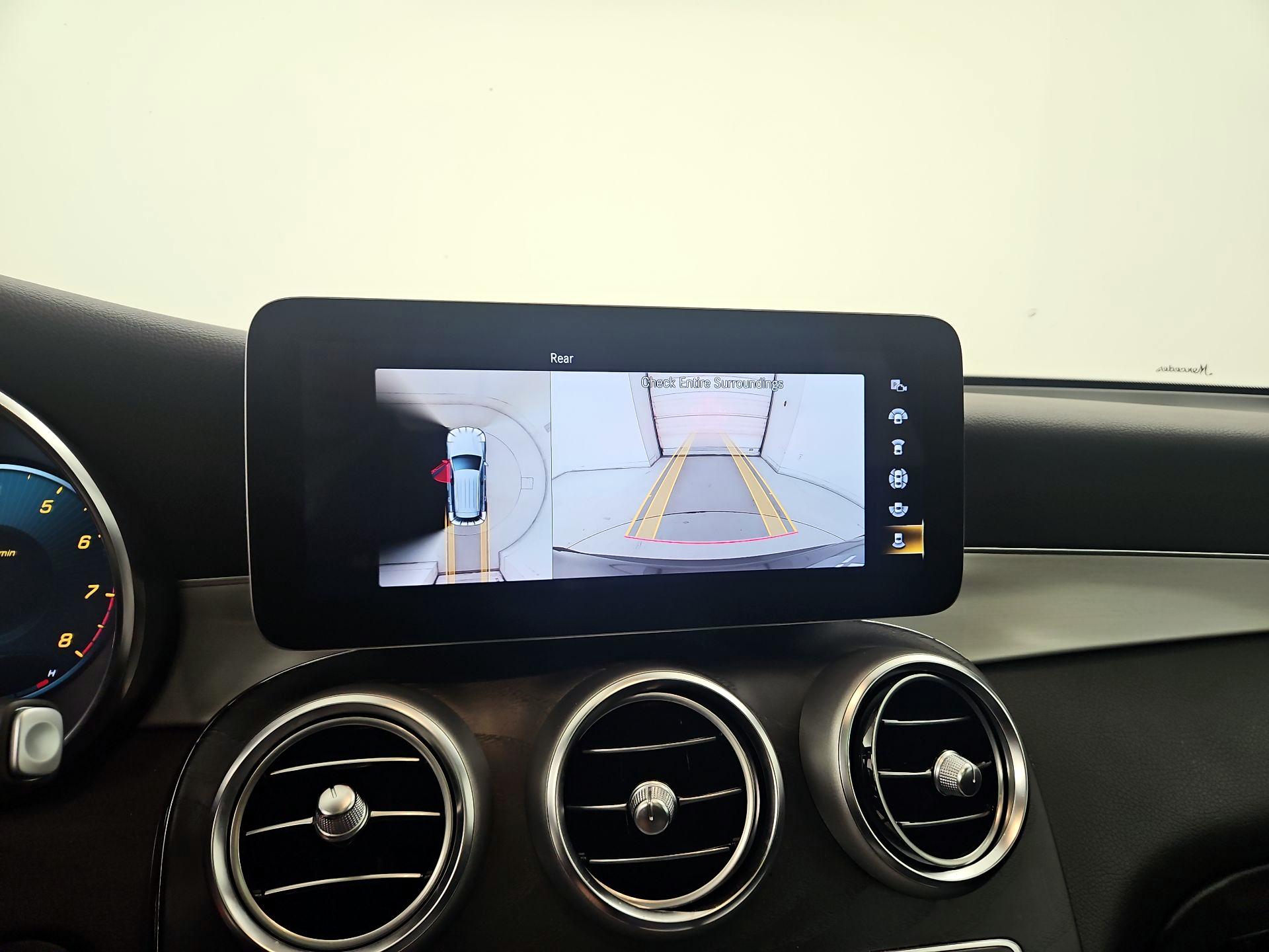 Thumbnail: 2022 Mercedes-Benz GLC - 14