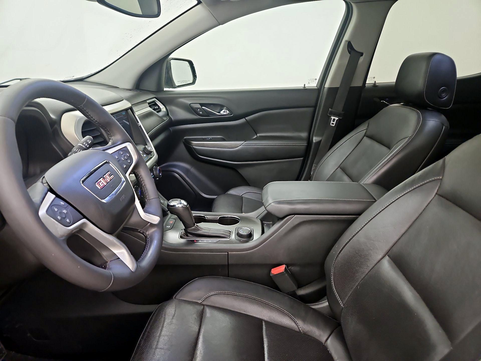 Thumbnail: 2017 GMC Acadia - 11