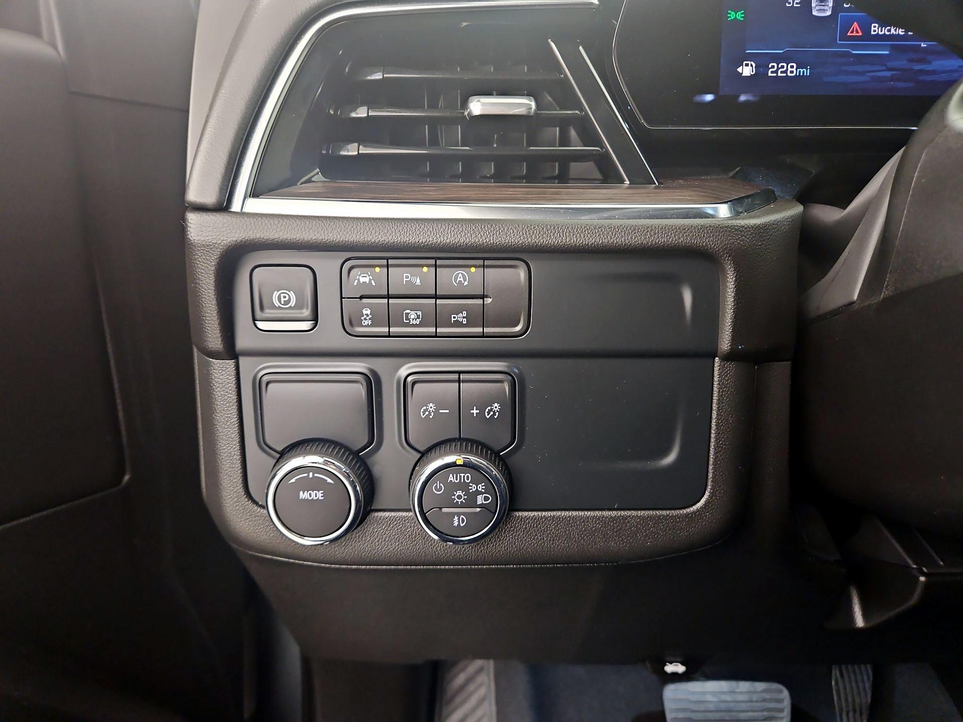 Thumbnail: 2025 Chevrolet Tahoe - 13