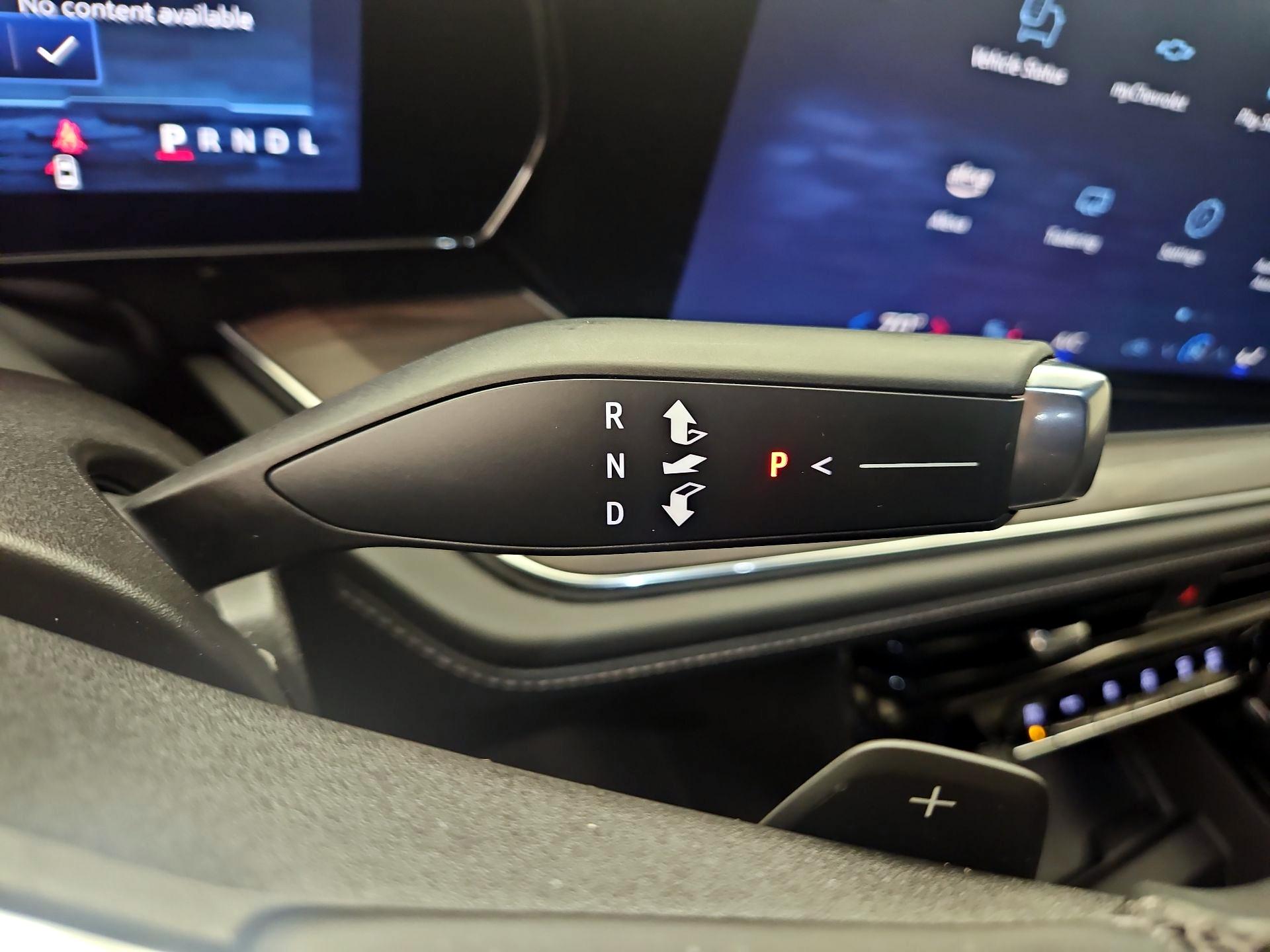 Thumbnail: 2025 Chevrolet Tahoe - 18