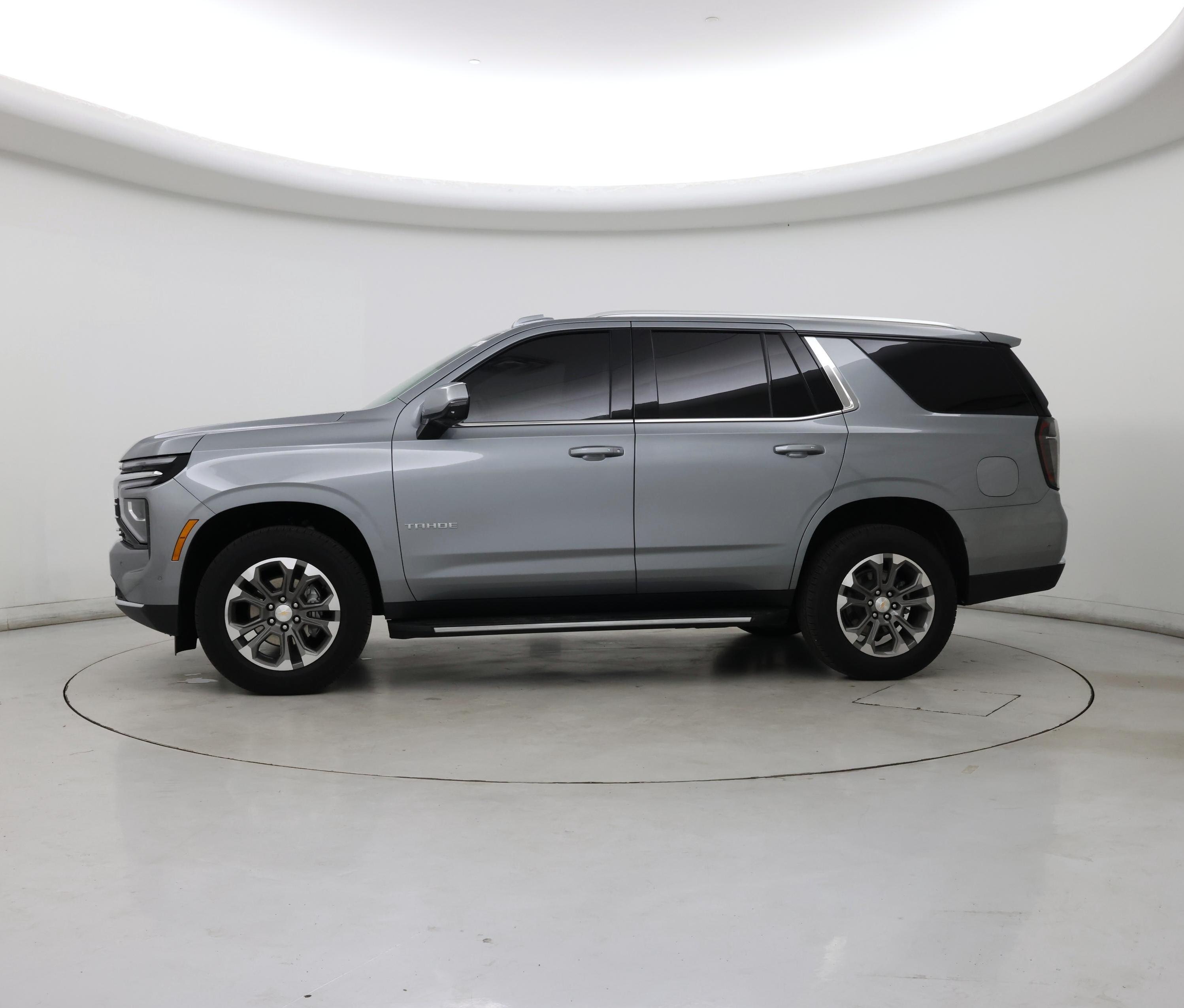 Thumbnail: 2025 Chevrolet Tahoe - 3