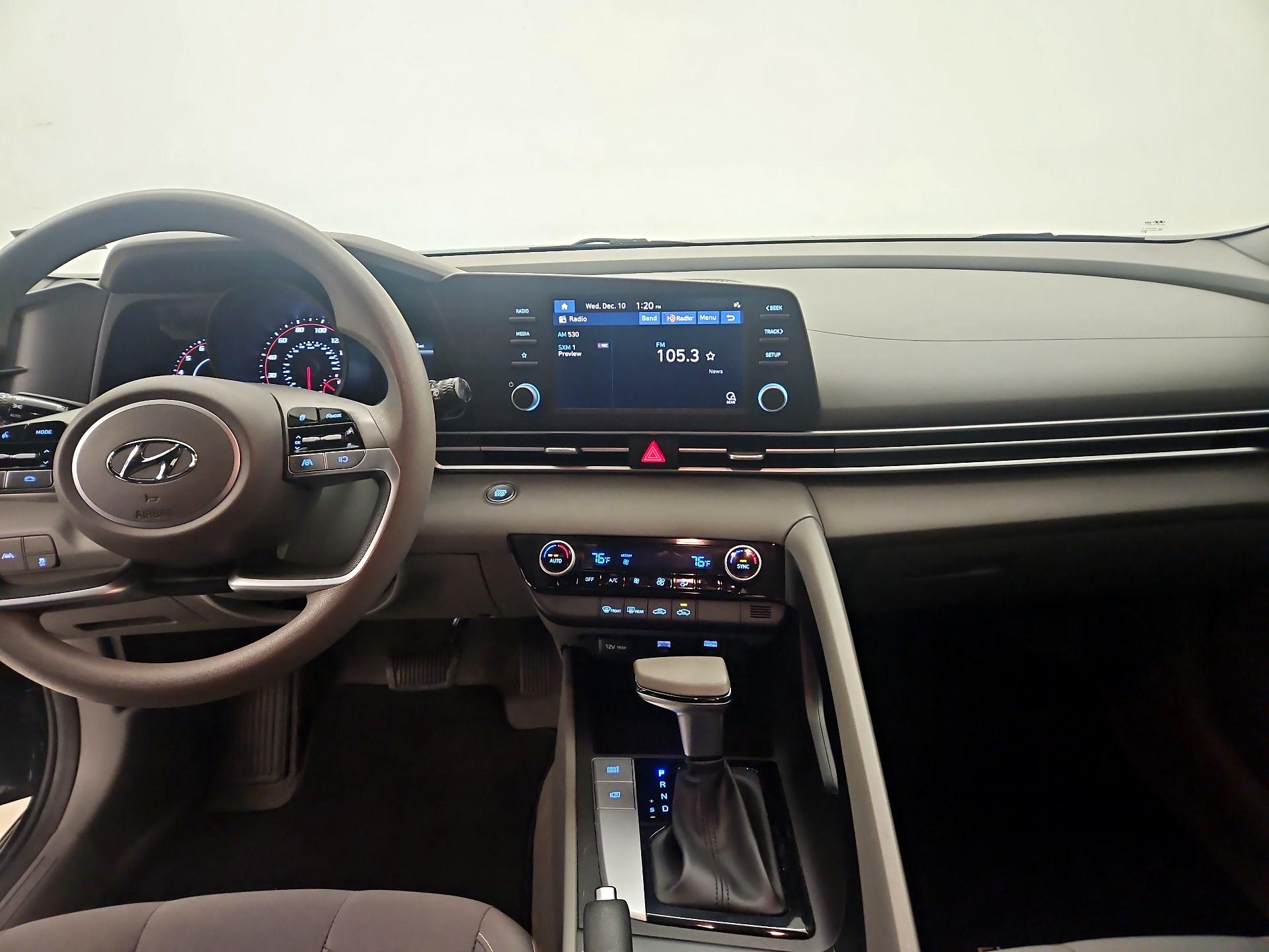 Thumbnail: 2023 Hyundai Elantra - 9