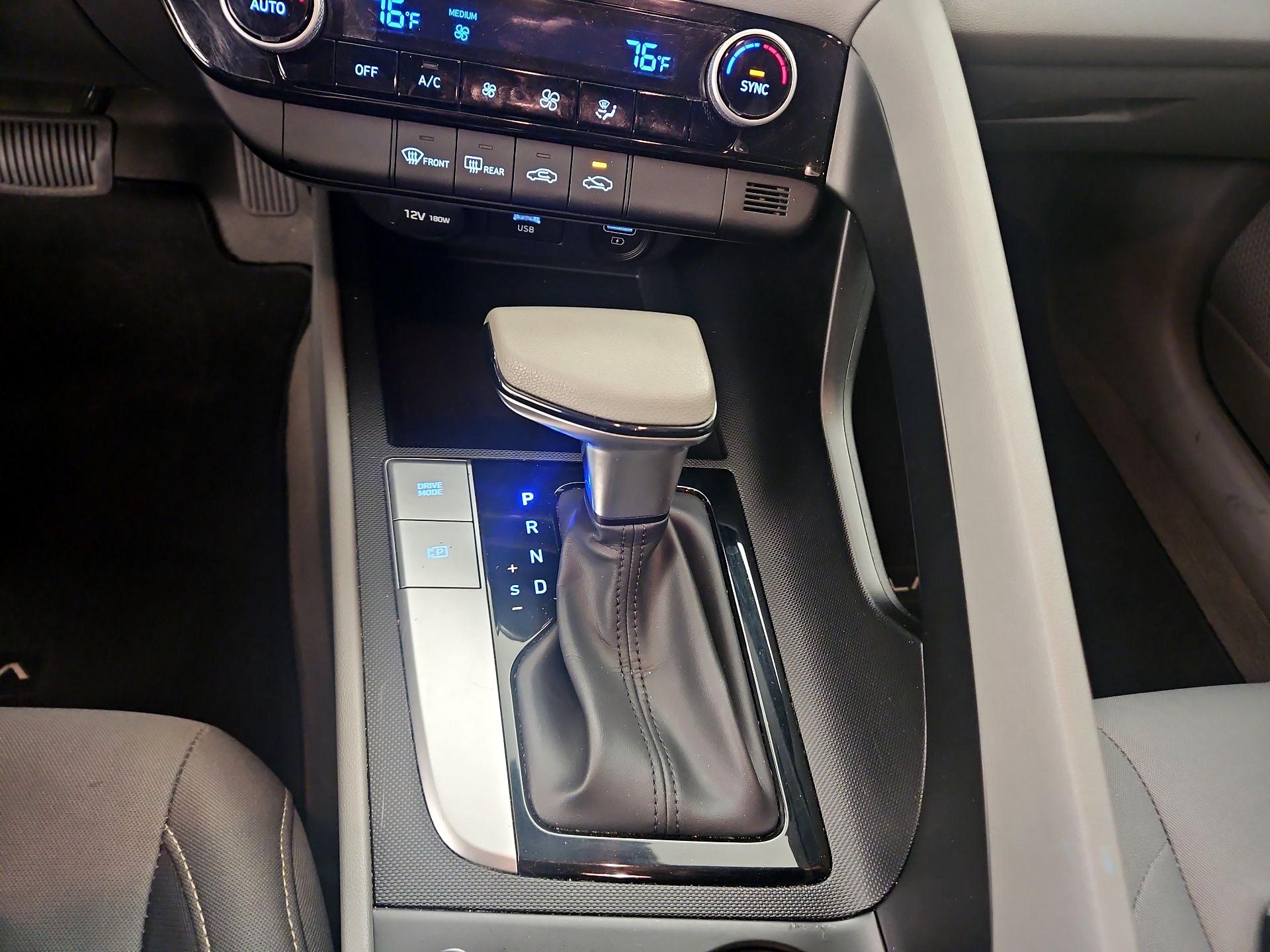 Thumbnail: 2023 Hyundai Elantra - 17