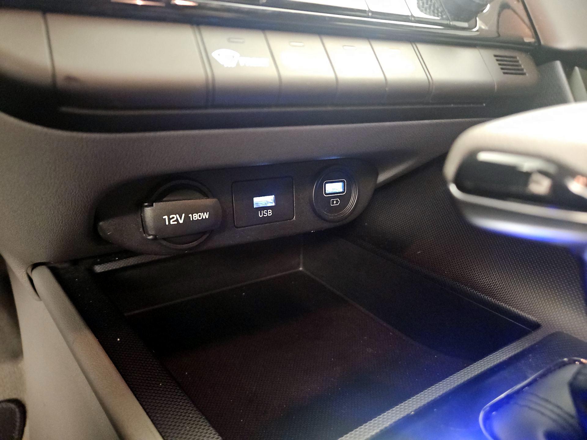 Thumbnail: 2023 Hyundai Elantra - 18